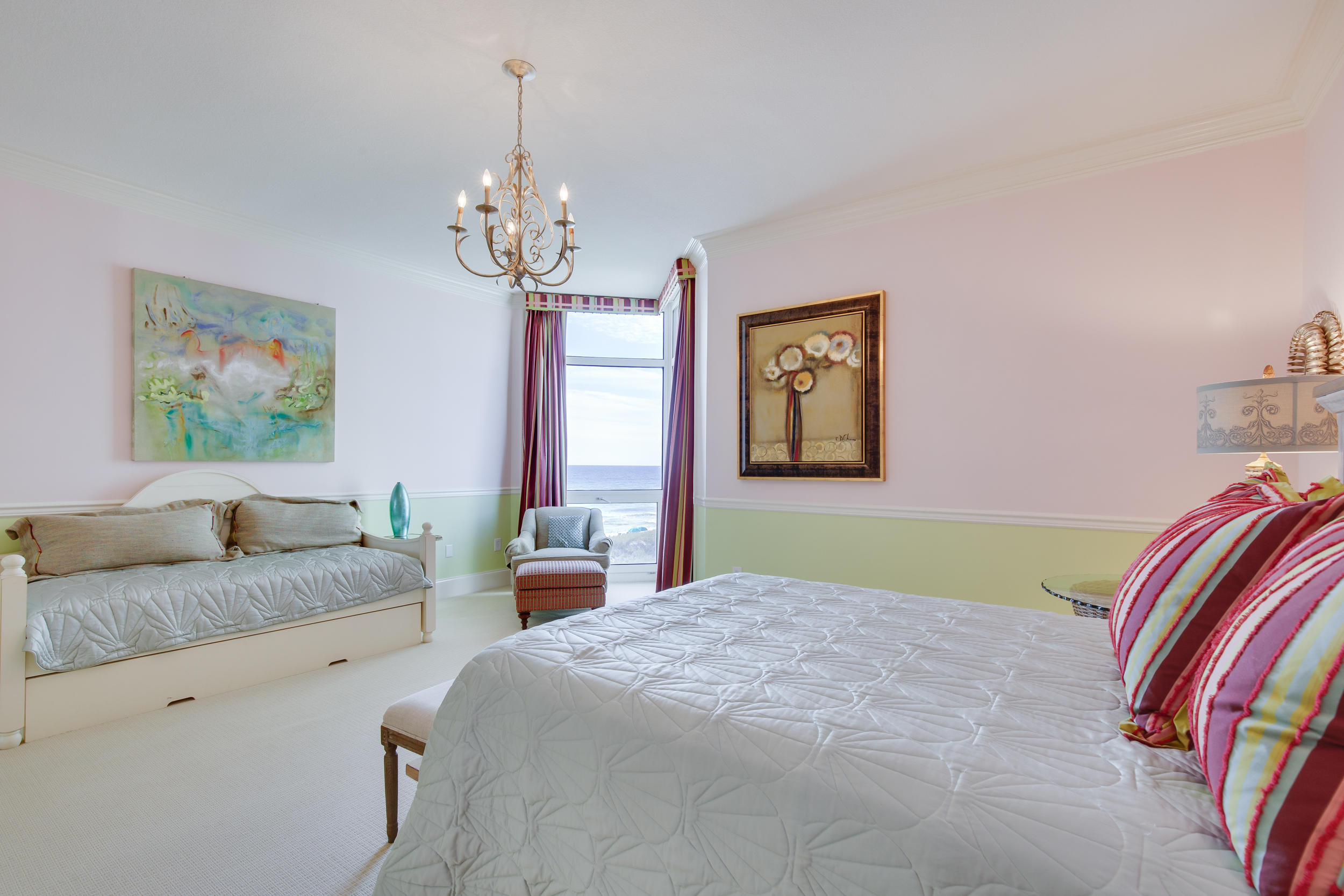 REGENCY TOWERS - Residential