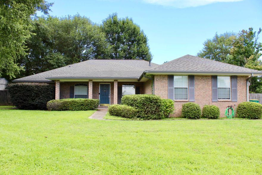 Located in SILVER OAKS is a 3 bedrooms 2 bath home with a formal dining room plus a flex room/office! Spacious living room with vaulted ceilings and a fireplace. The kitchen also features a roomy eat-in breakfast nook.  Seller has replaced the floors in the bonus room and formal dining room. Big backyard with endless possibilities!  Subdivision features a community pool! Schedule a showing today!