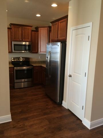 RESERVE POINTE - Residential Lease