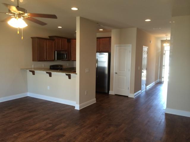 RESERVE POINTE - Residential Lease