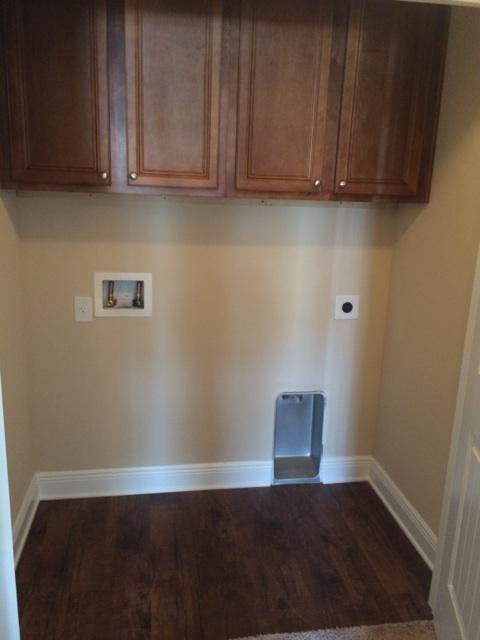 RESERVE POINTE - Residential Lease