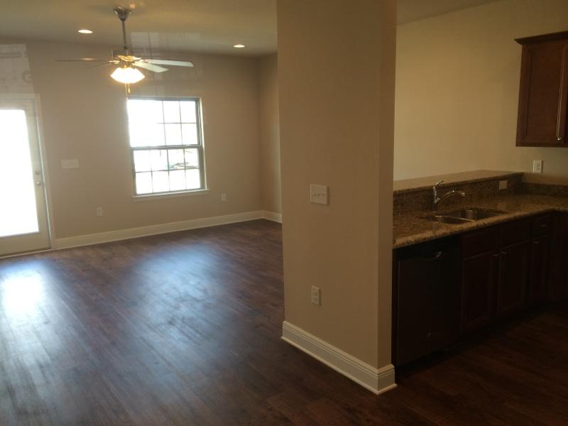 RESERVE POINTE - Residential Lease