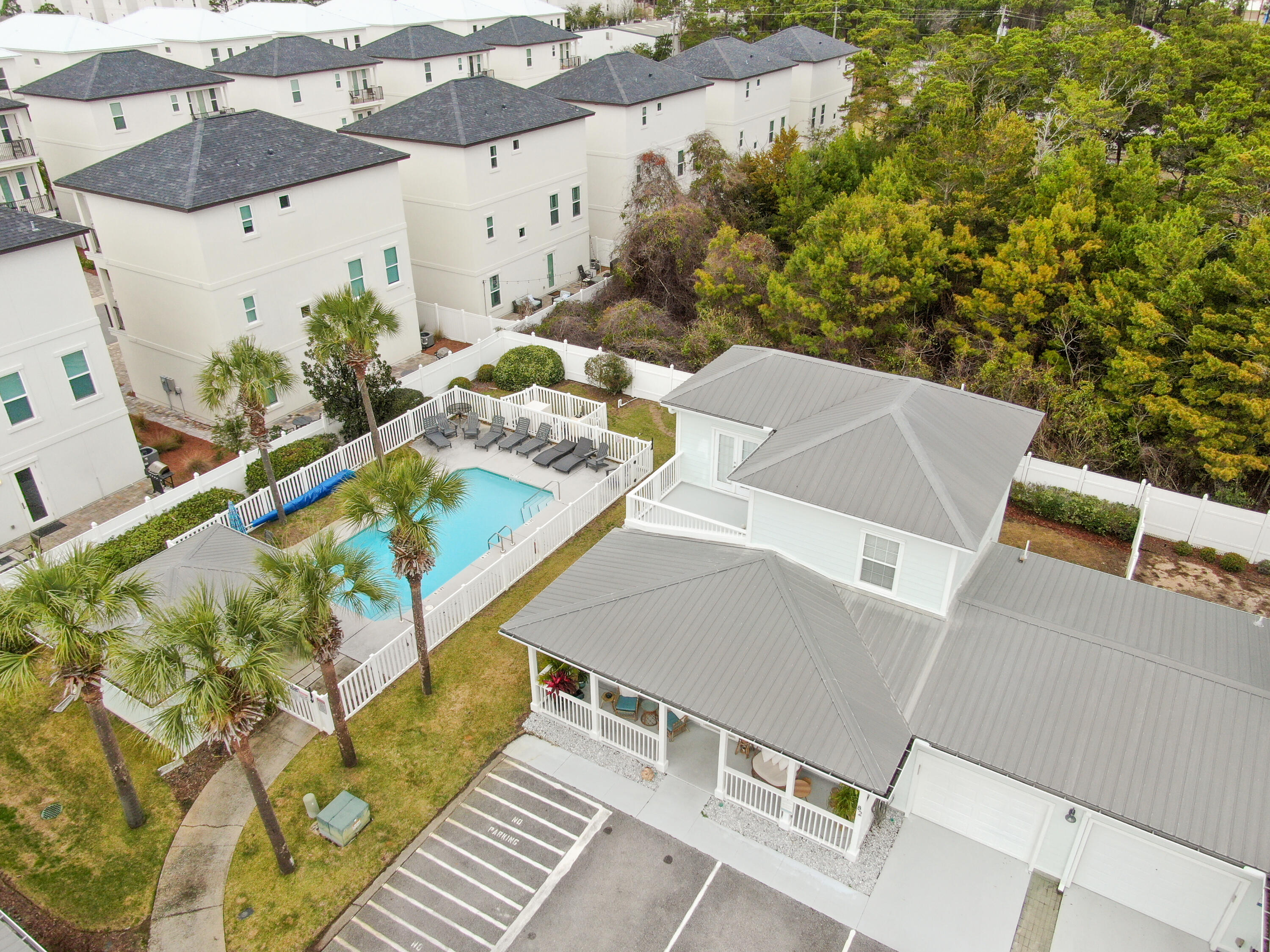 Miramar Palms - Residential