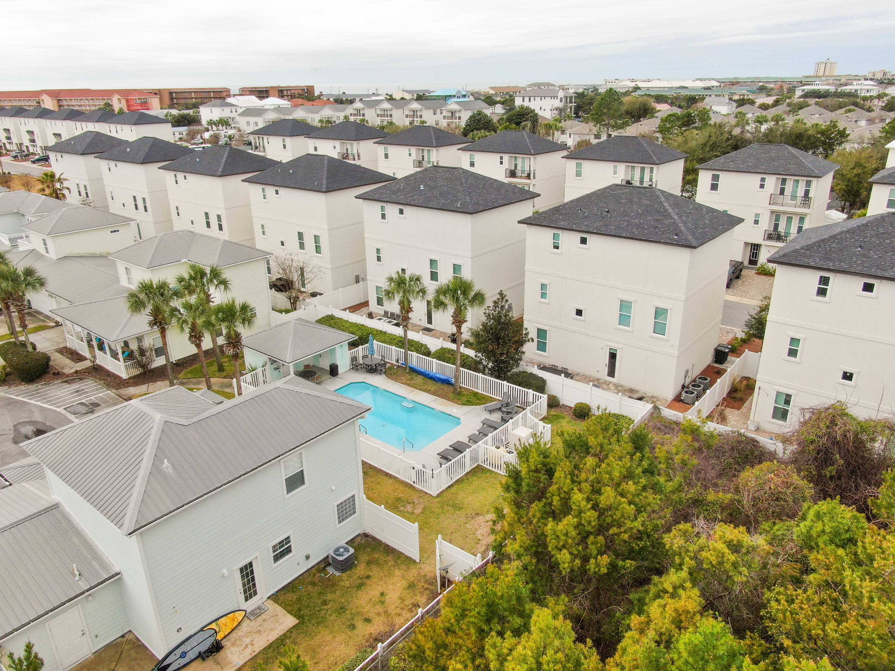 Miramar Palms - Residential