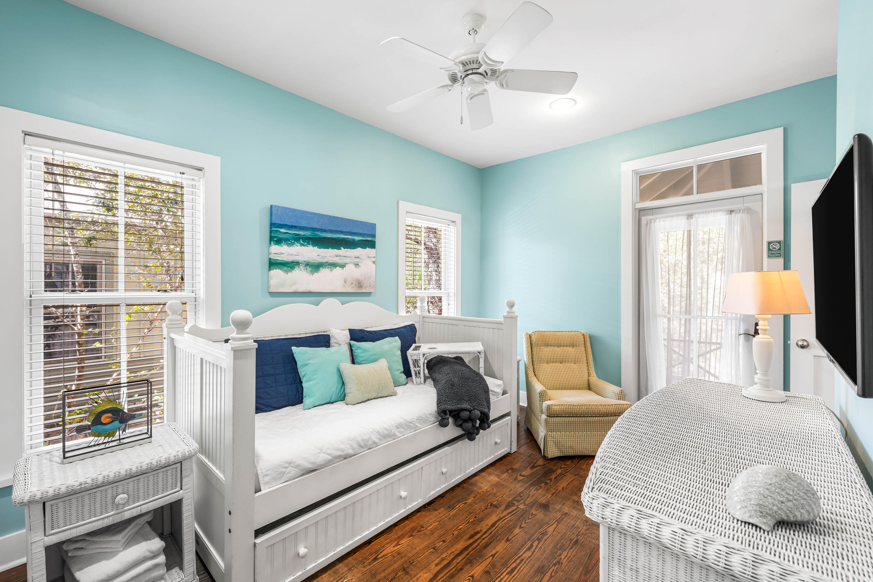 MAGNOLIA COTTAGES - Residential