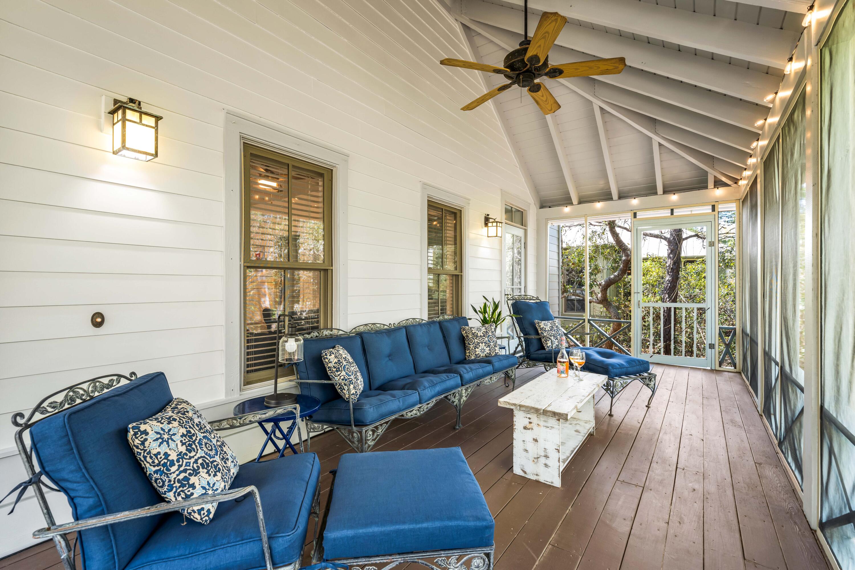 MAGNOLIA COTTAGES - Residential