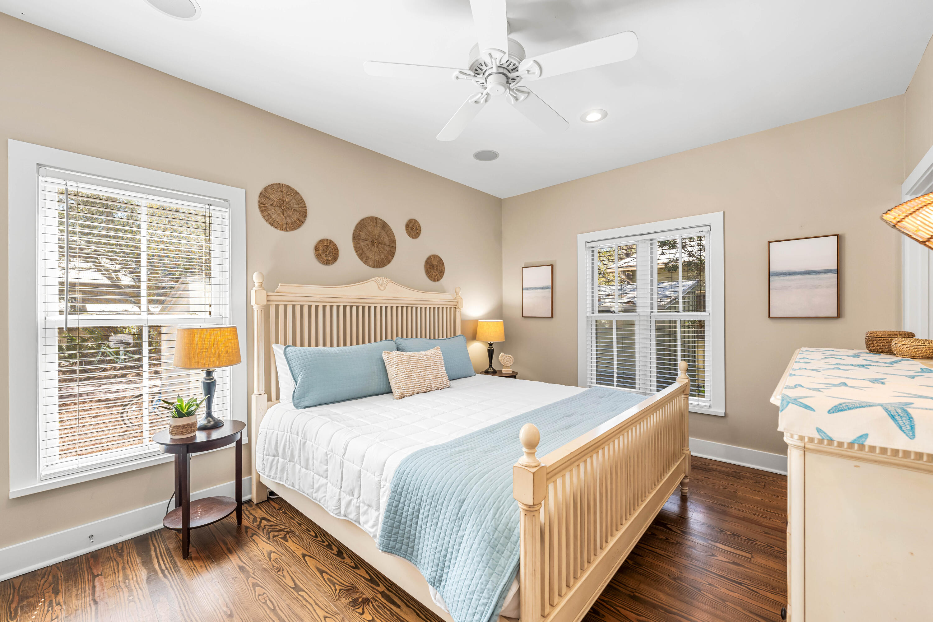 MAGNOLIA COTTAGES - Residential