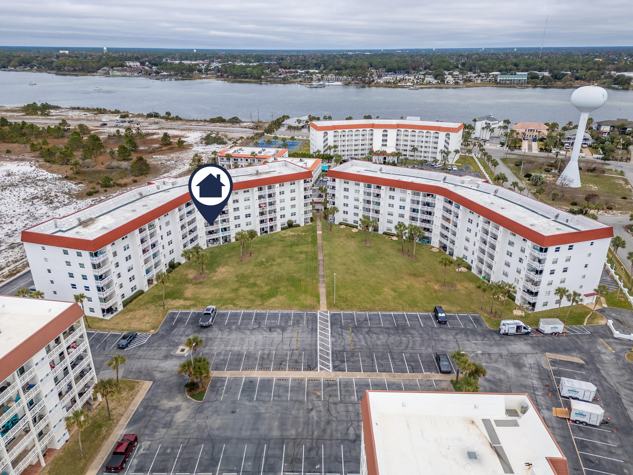 EL MATADOR CONDO - Residential