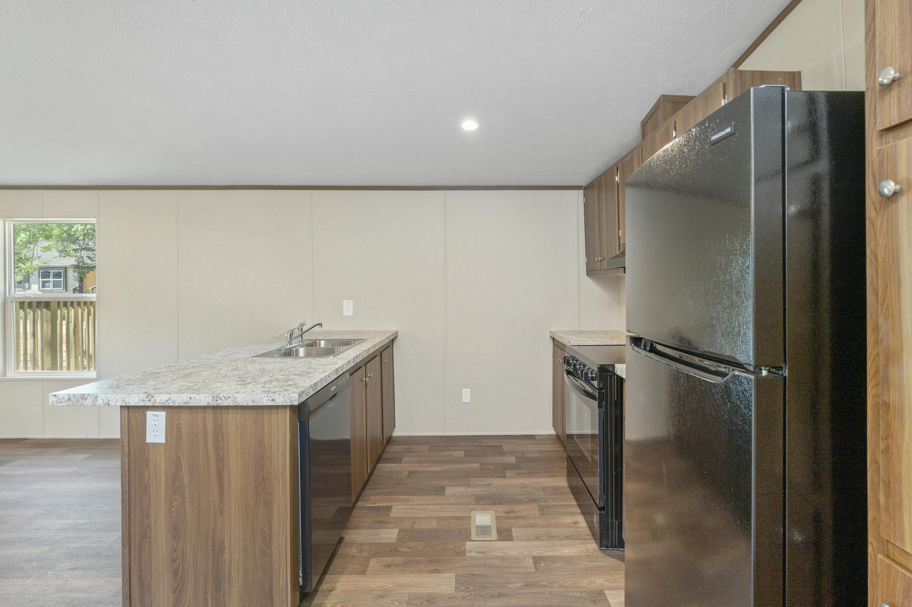 OAKWOOD HILLS UNIT 1 - Residential