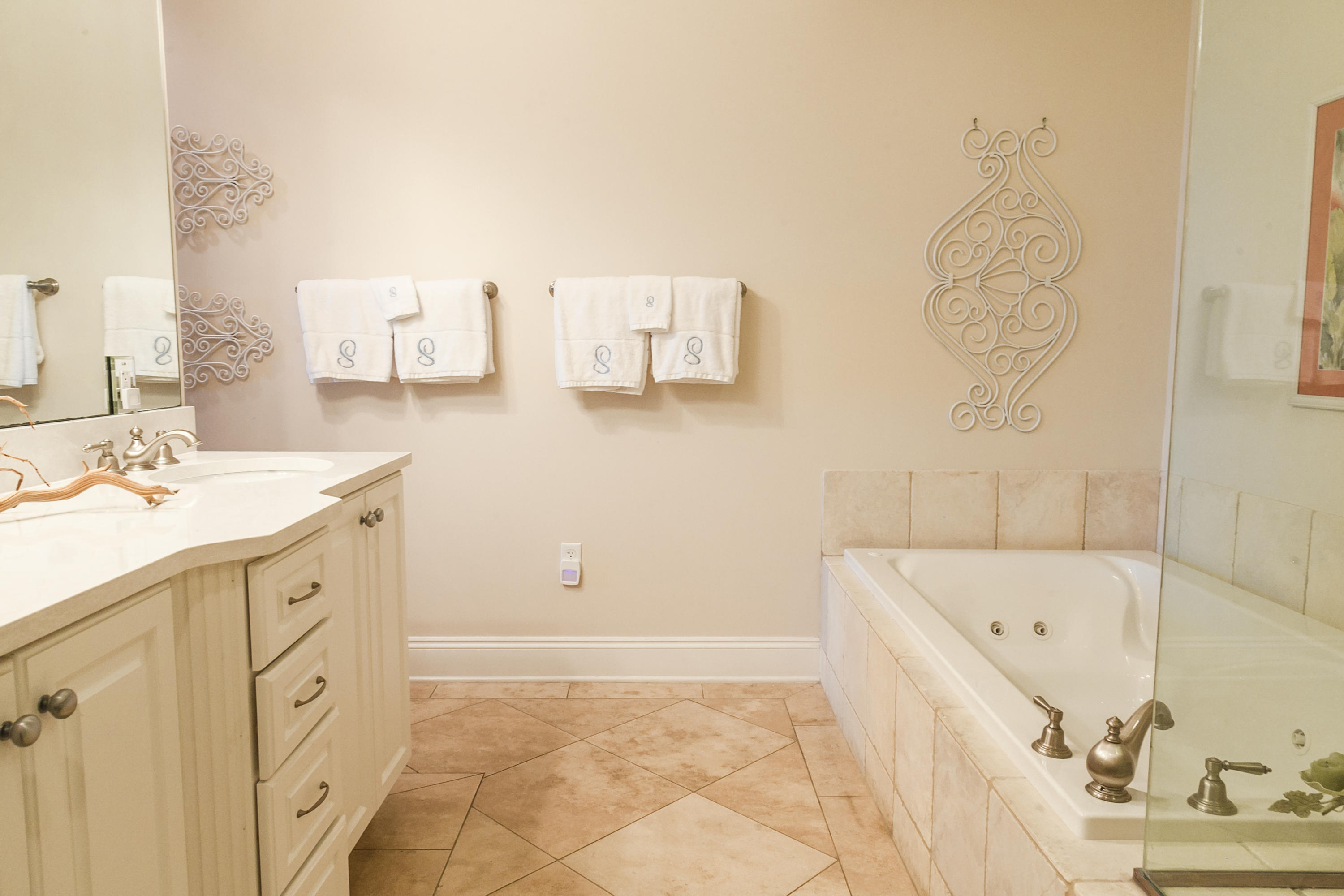 ADAGIO - Residential