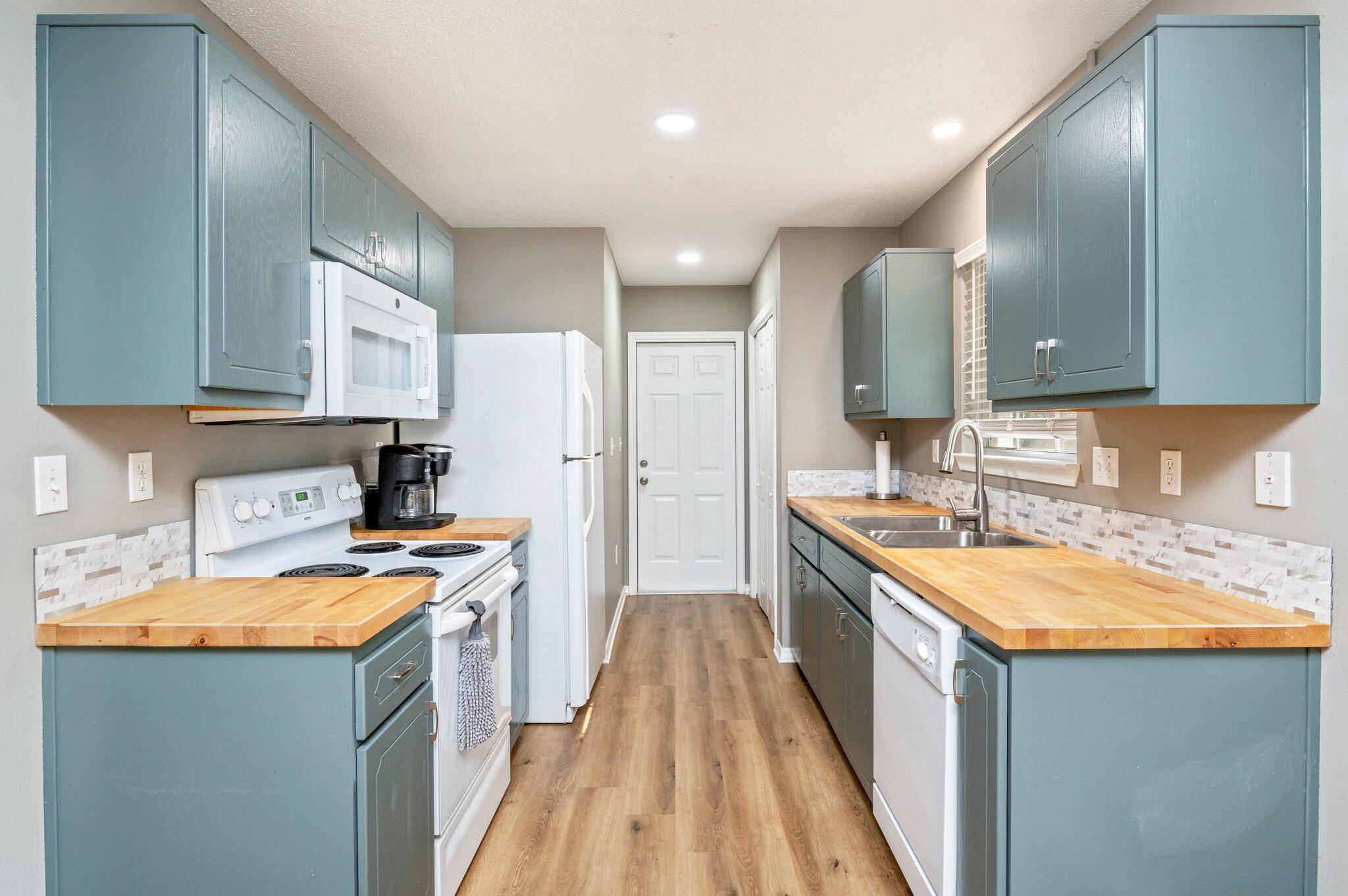 ADAMS POWELL - Residential