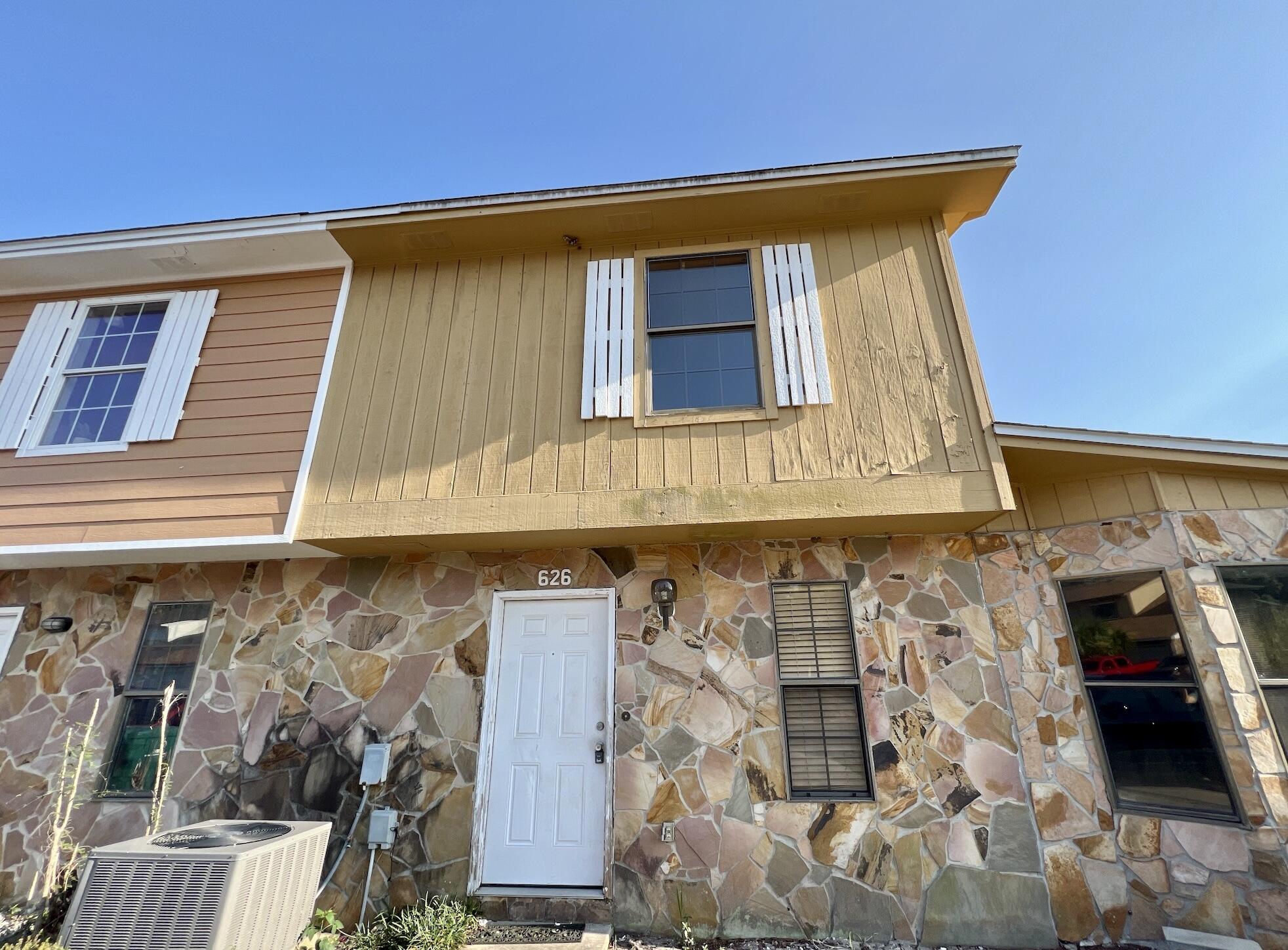 SANDALWOOD T/H - Residential