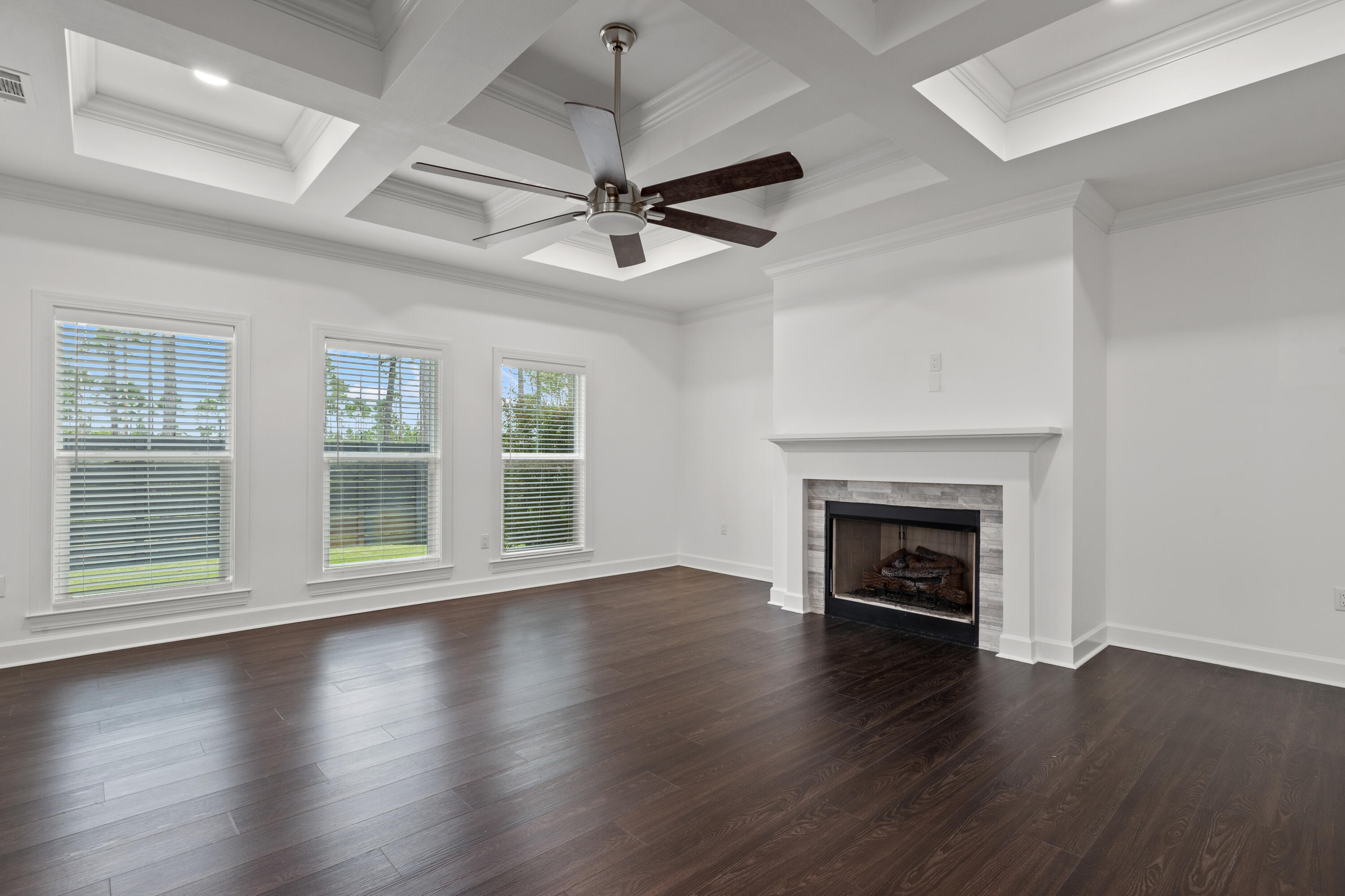 LAKEVIEW - Residential