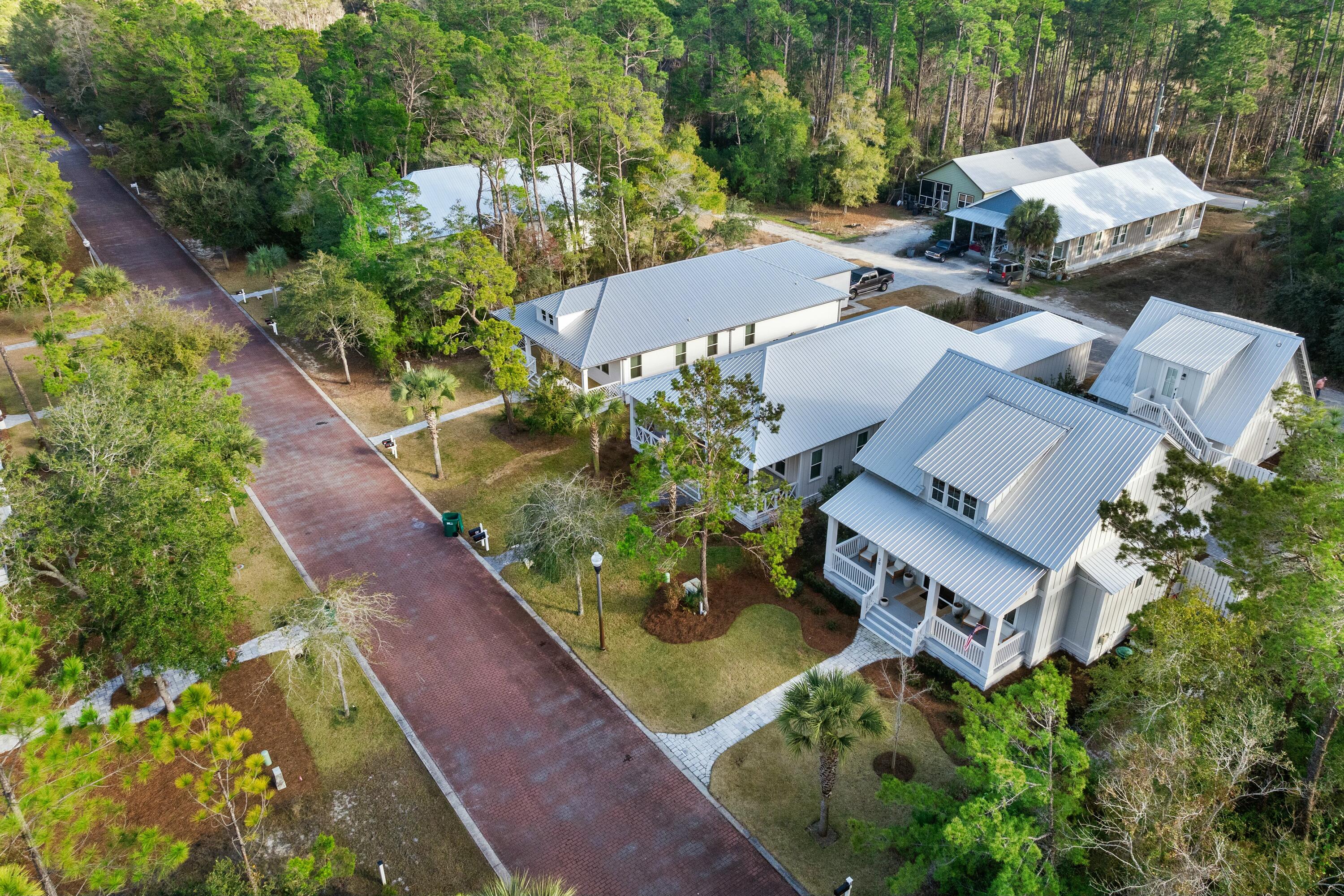 GRAYTON BAYOU - Residential