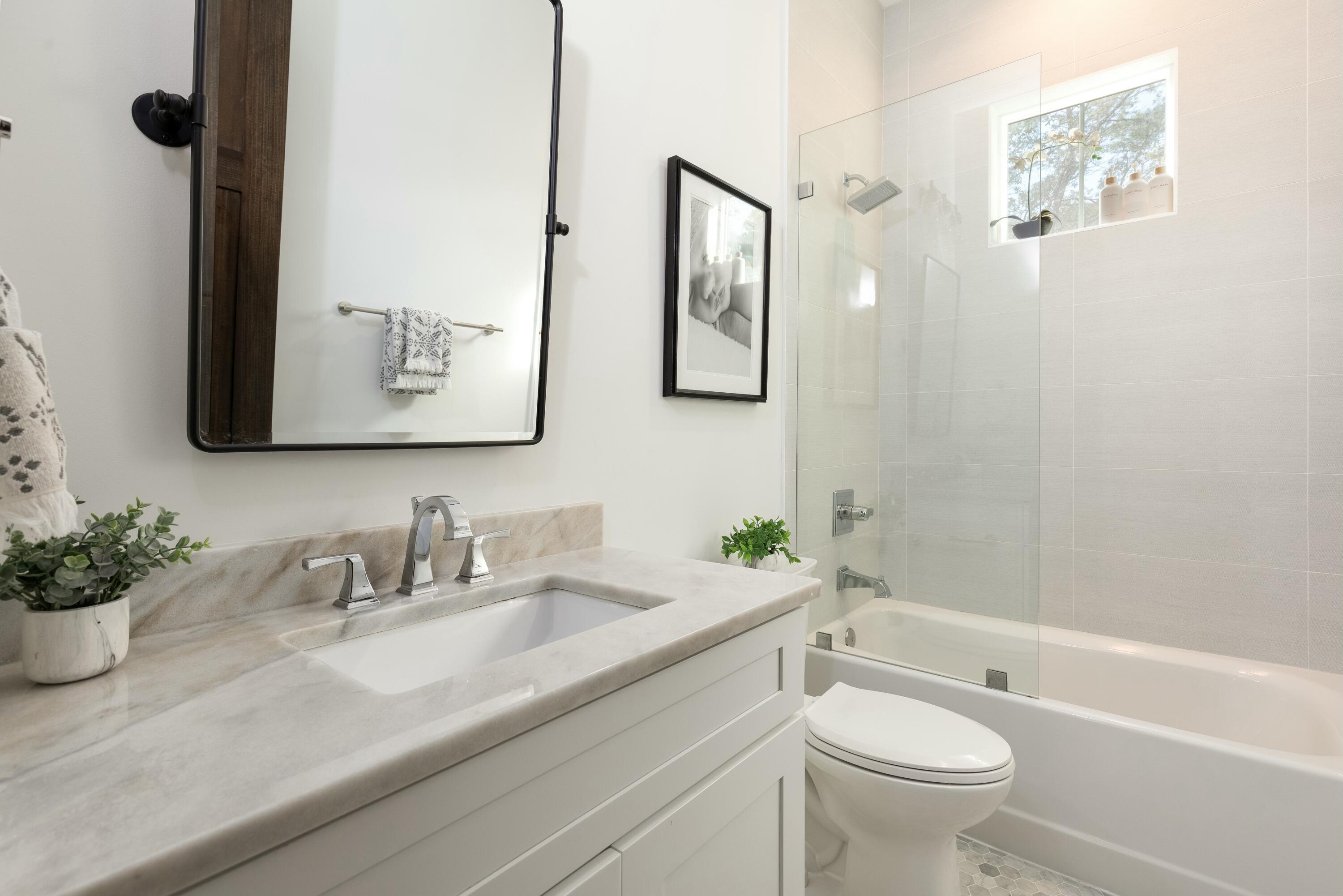 GRAYTON BAYOU - Residential
