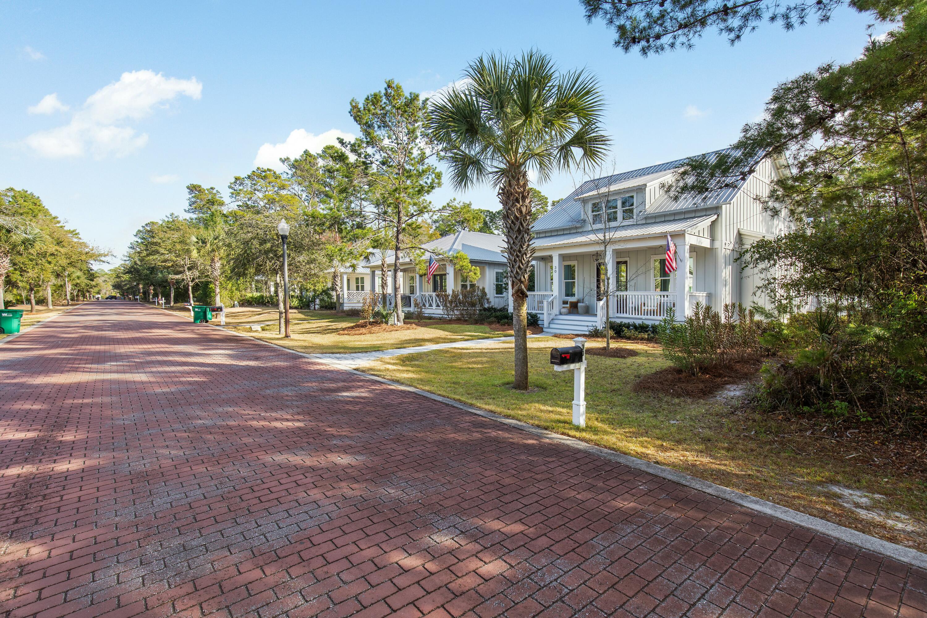GRAYTON BAYOU - Residential