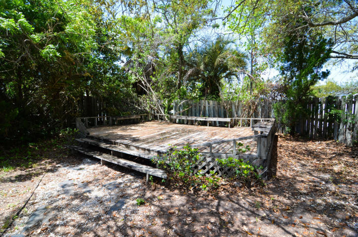 GRAND LAGOON SHORES UNIT 06 - Residential