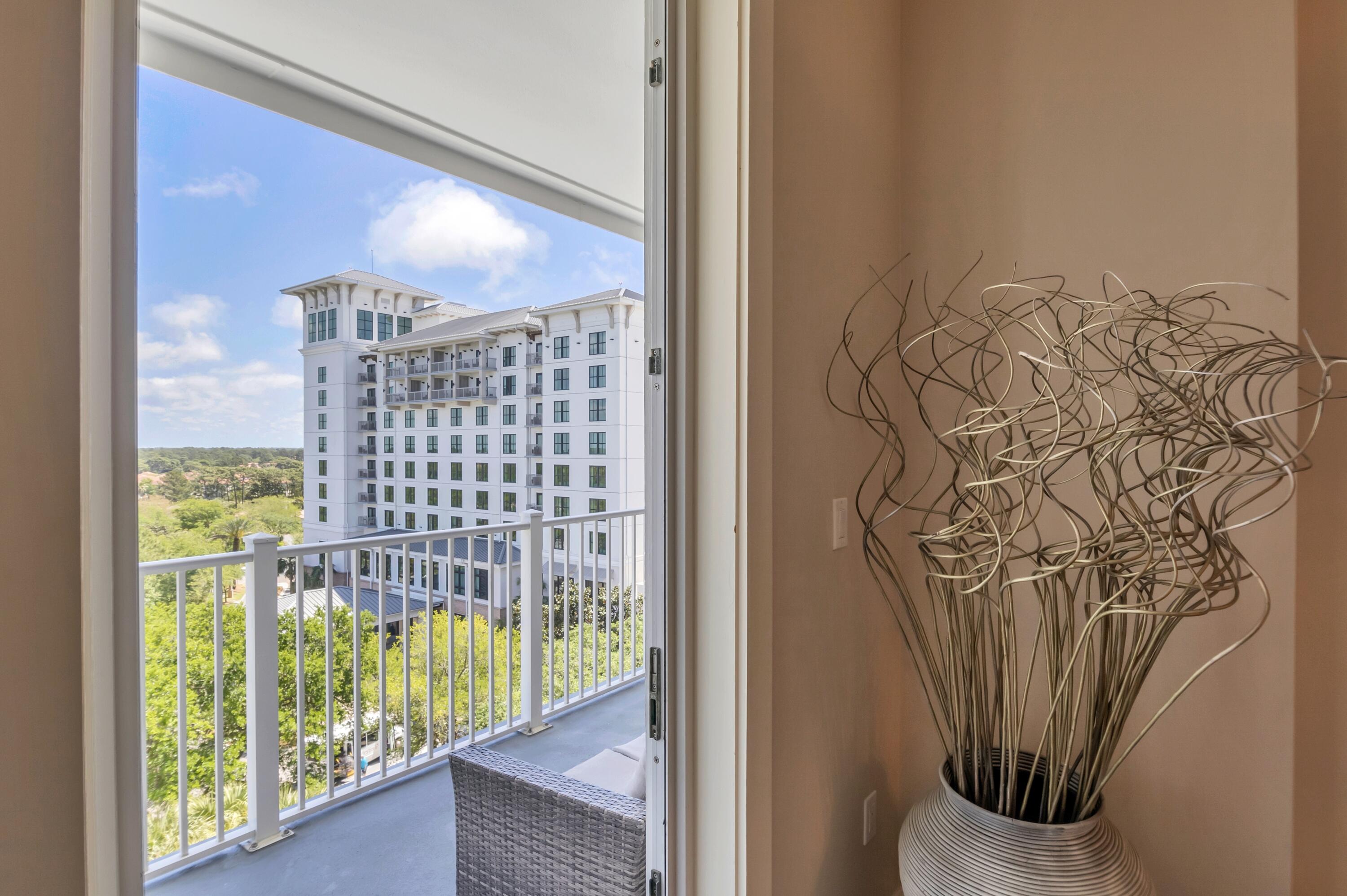 GRAND SANDESTIN - Residential Lease