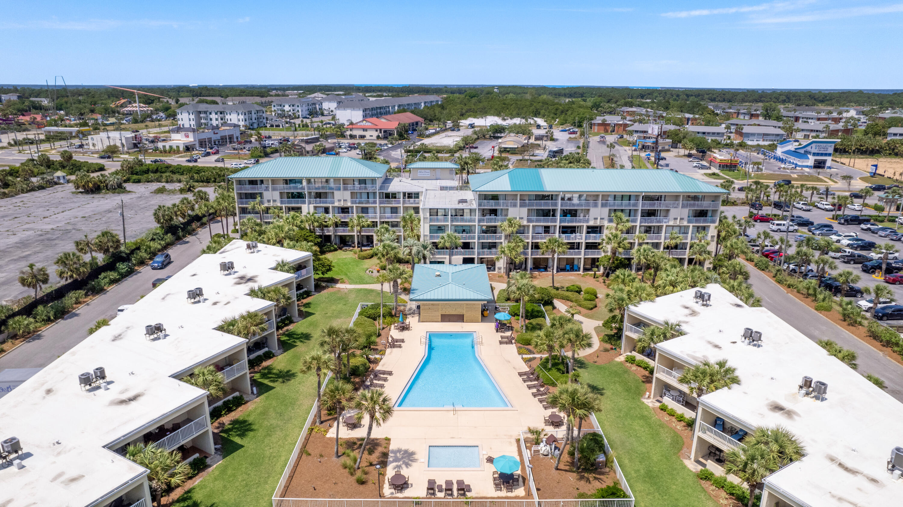 SILVER DUNES CONDO - Residential