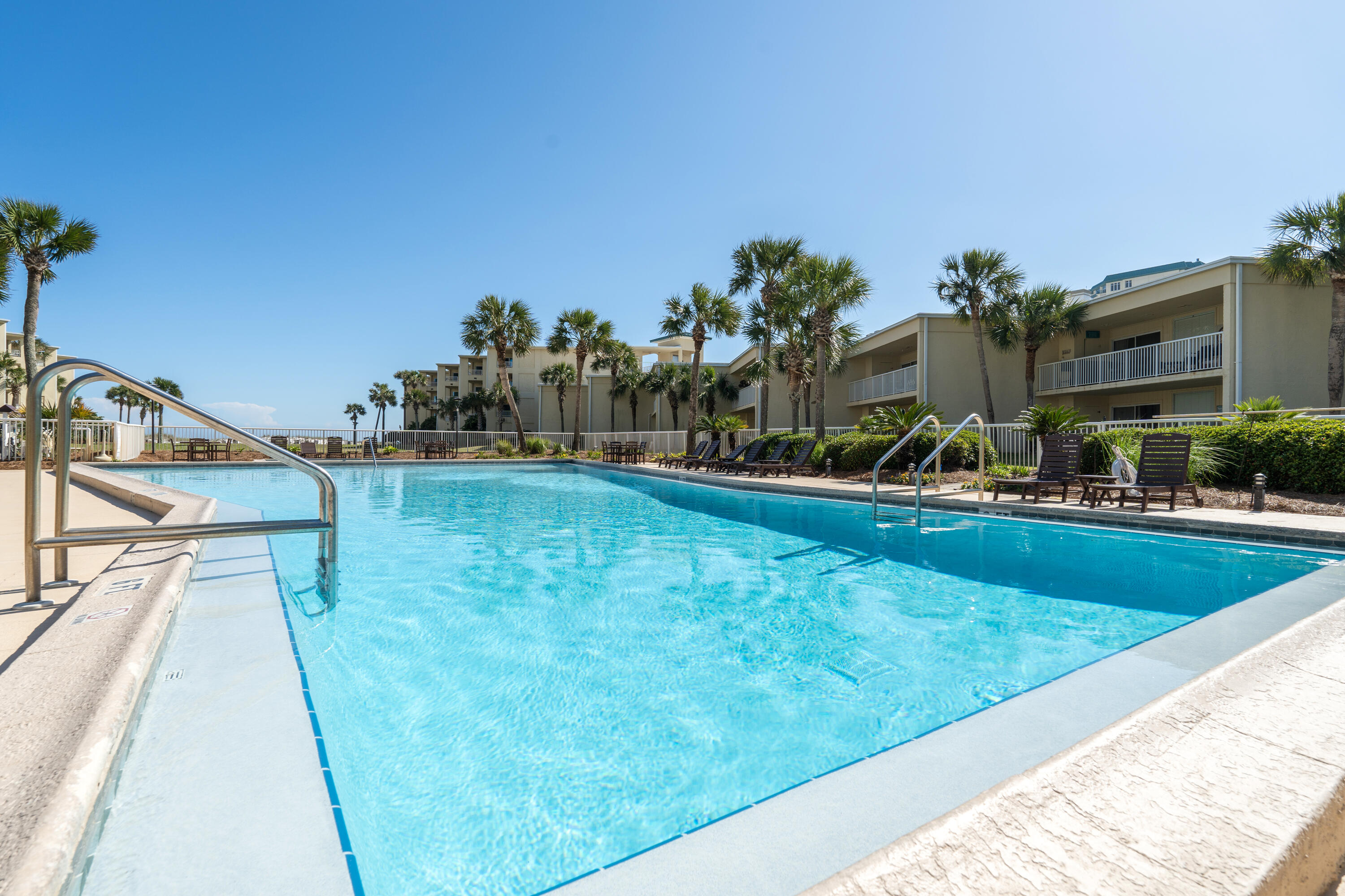 SILVER DUNES CONDO - Residential