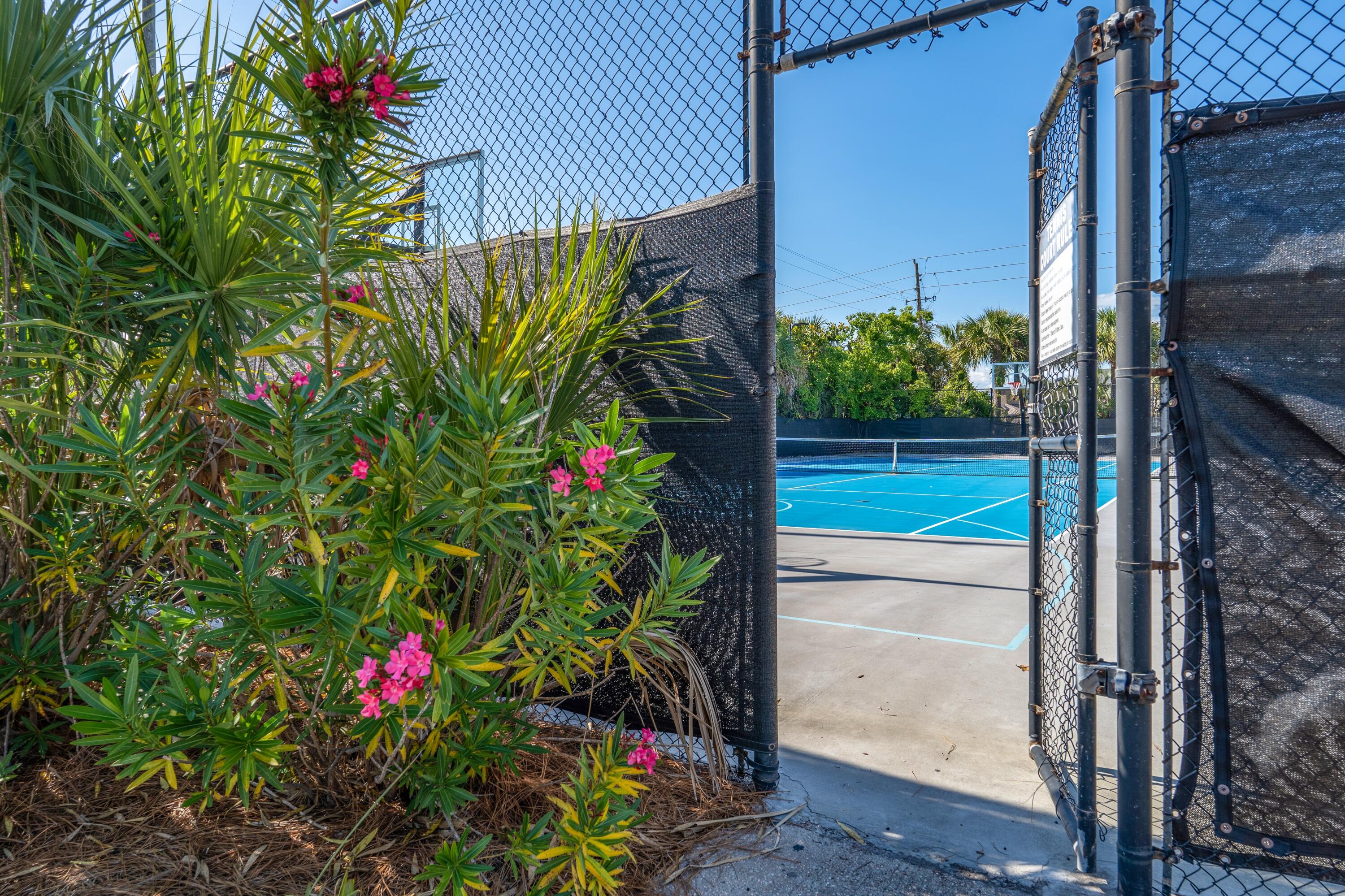 SILVER DUNES CONDO - Residential
