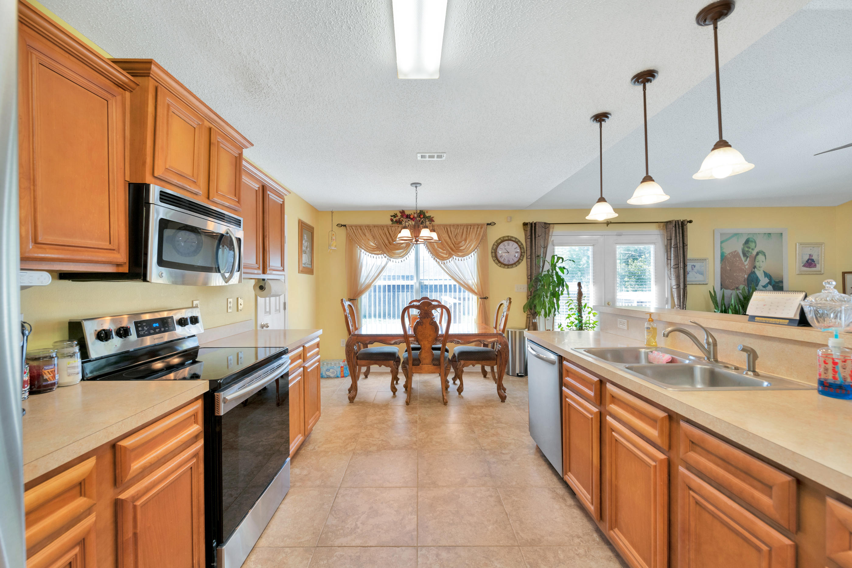SKY RIDGE ESTATES 1ST ADD - Residential