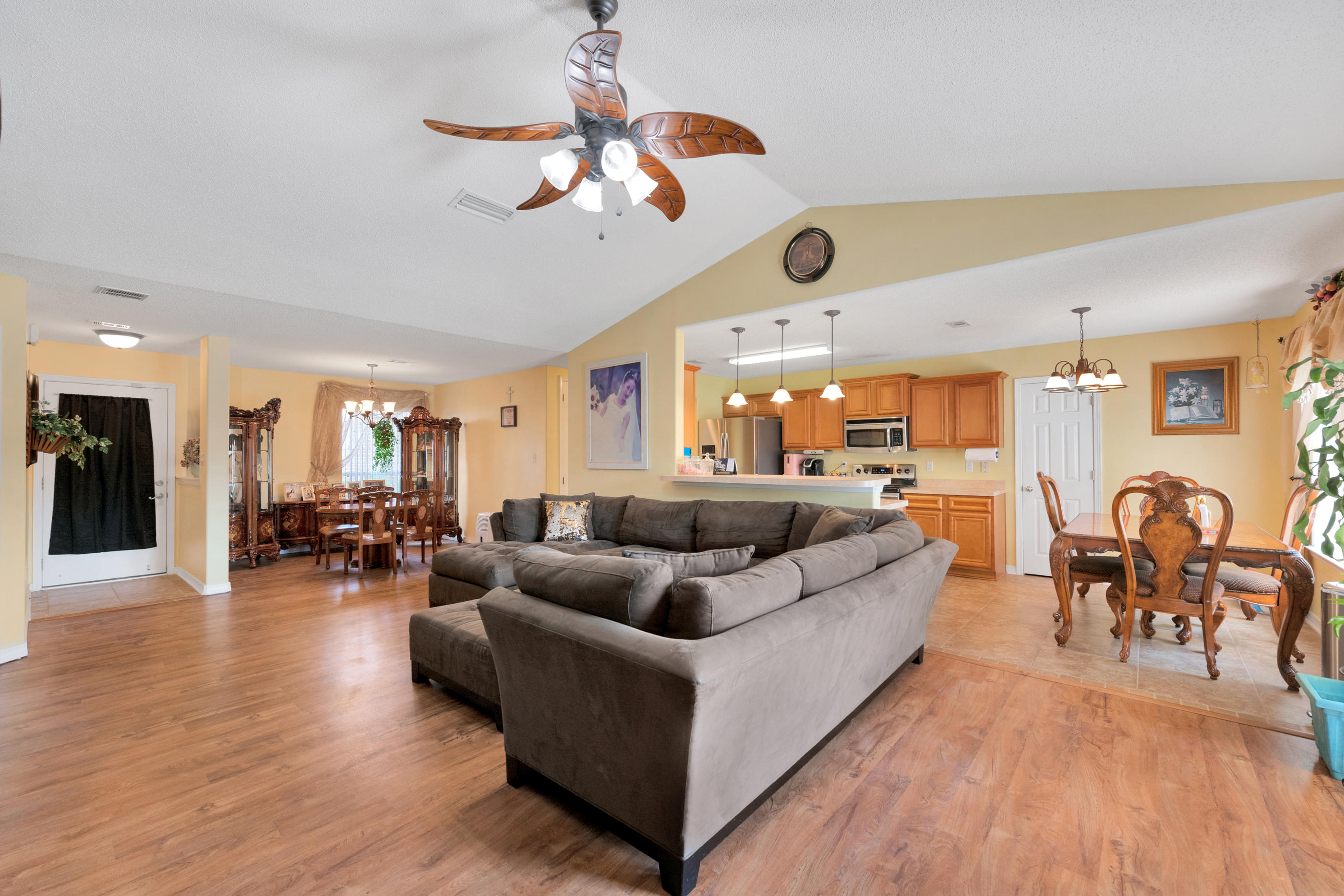 SKY RIDGE ESTATES 1ST ADD - Residential