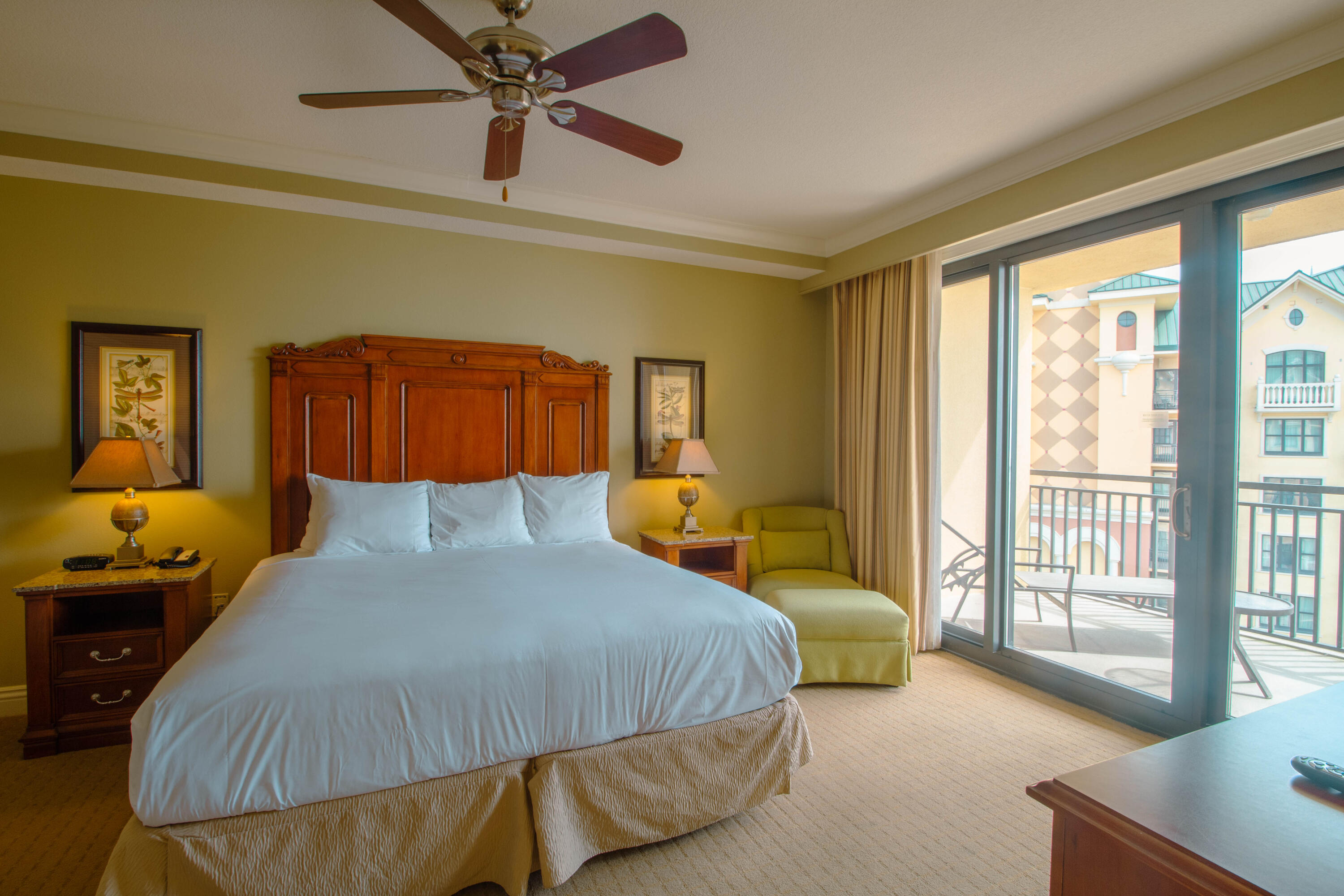 EMERALD GRANDE - Residential