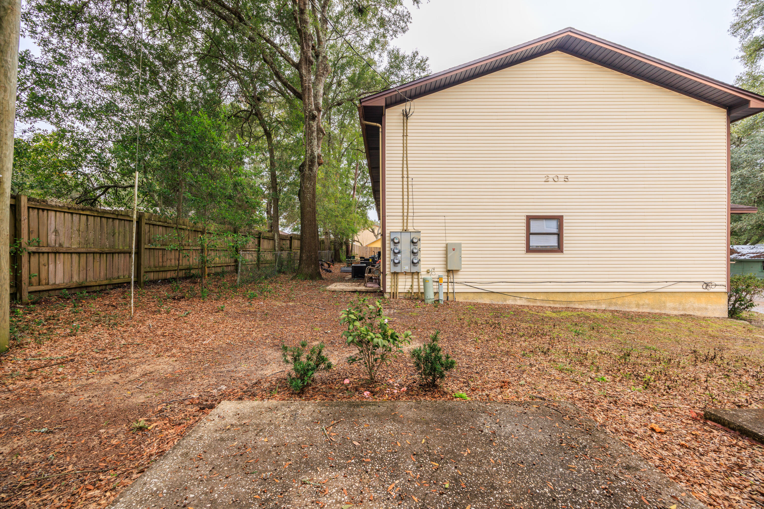 METES & BOUNDS - Residential