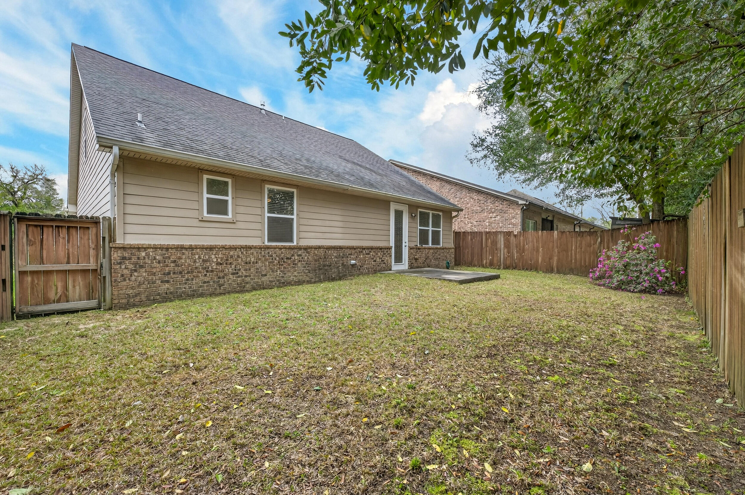 Arrowhead Way - Residential