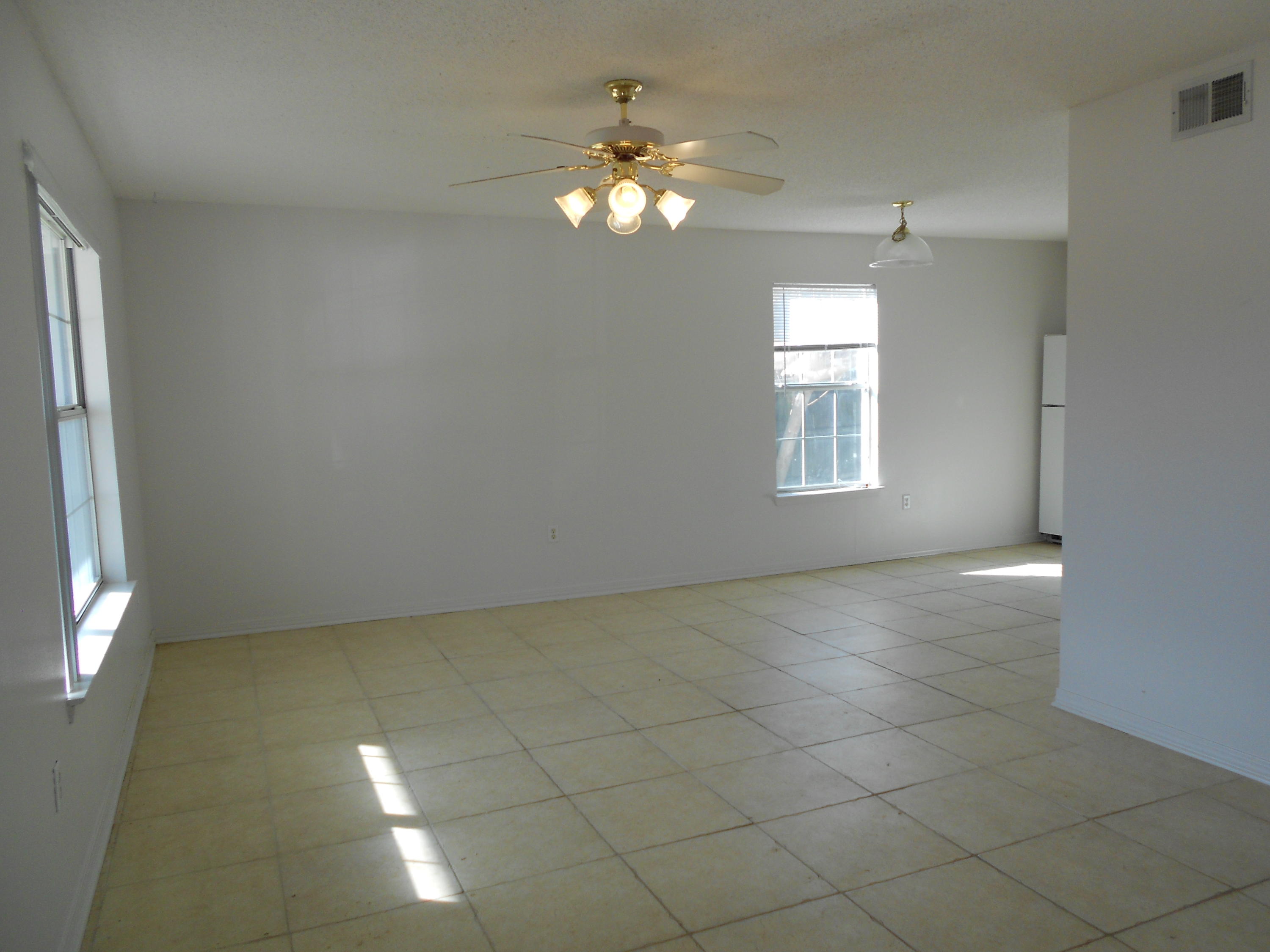 FOREST OAKS PH 2 - Residential Lease