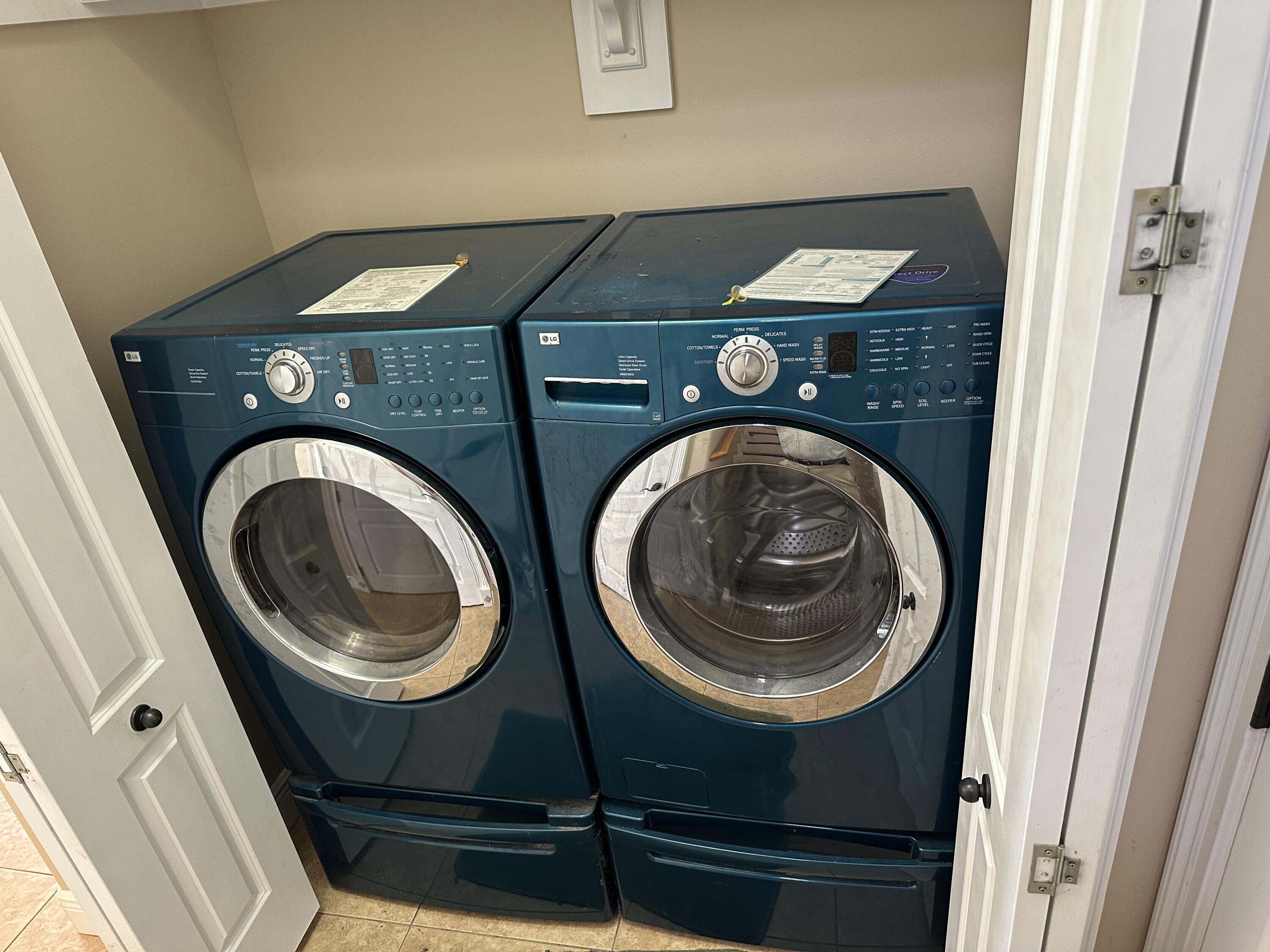 CALUSA BAY S/D - Residential Lease