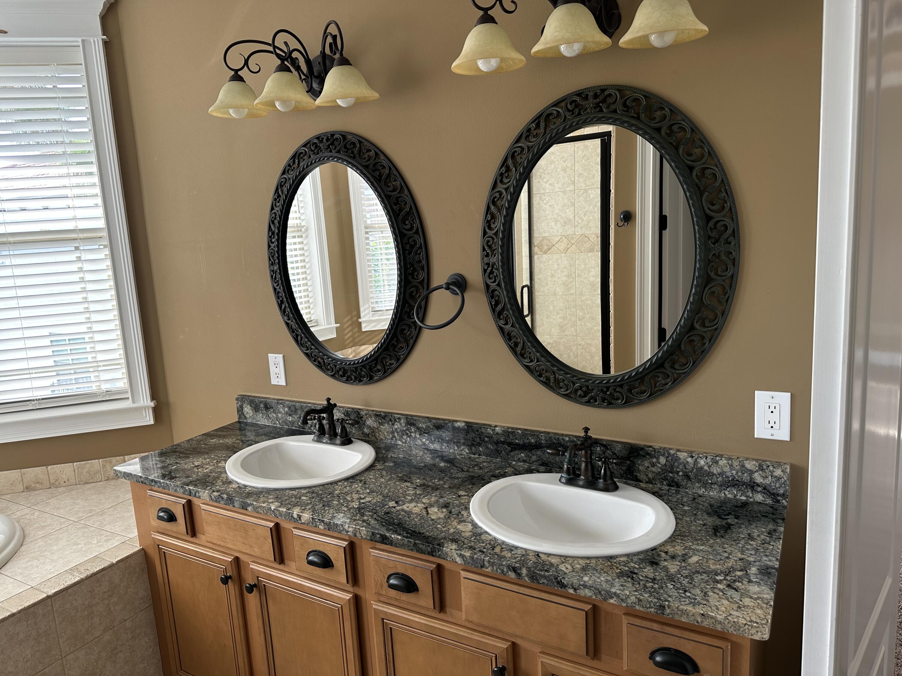 CALUSA BAY S/D - Residential Lease