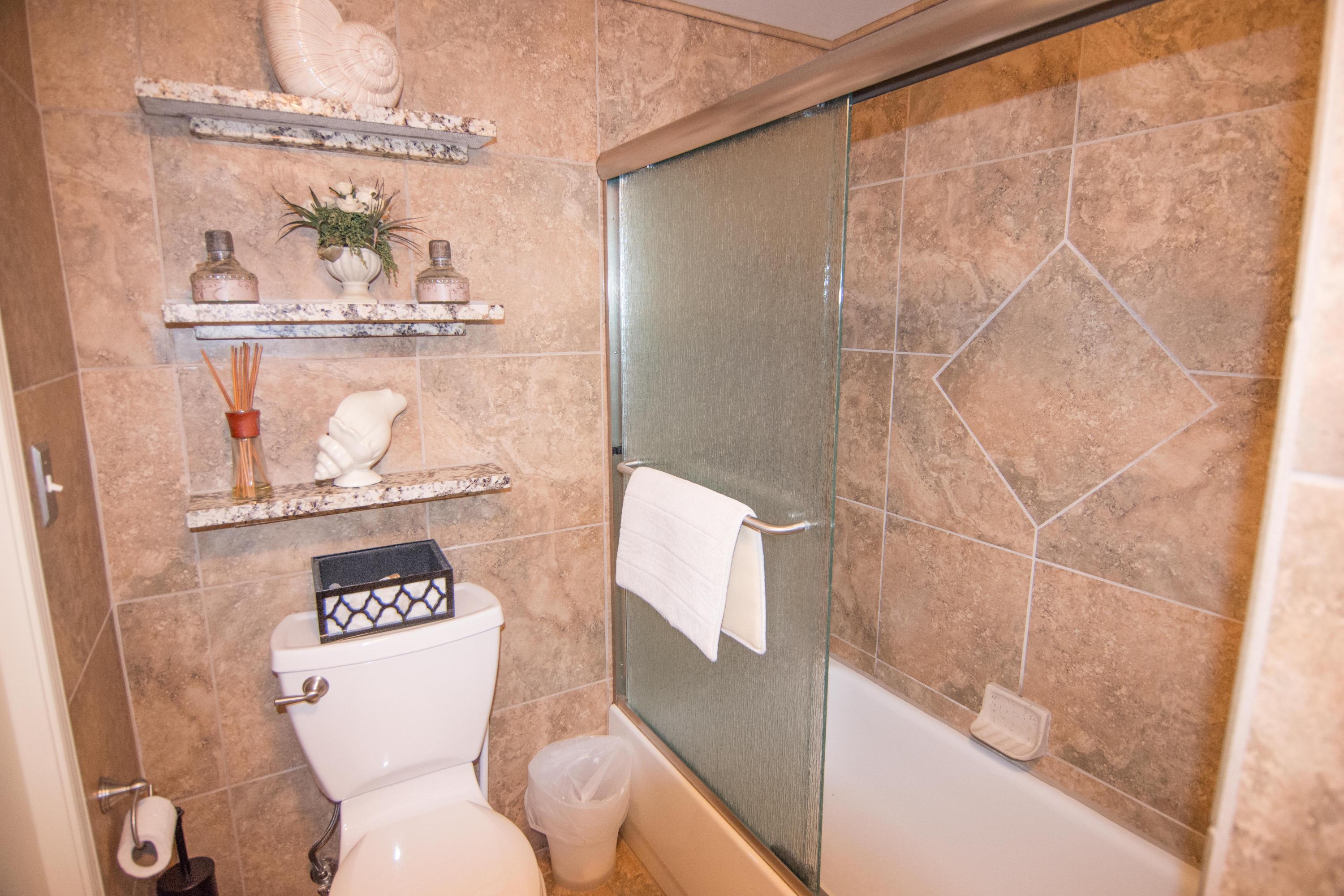 JADE EAST TOWERS CONDO - Residential