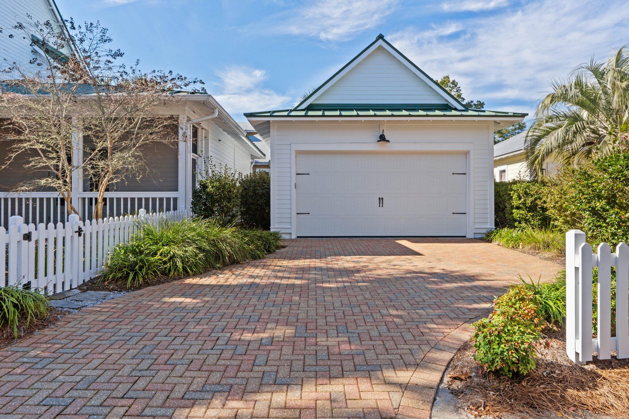 CRYSTAL LAKE AT SANDESTIN - Residential