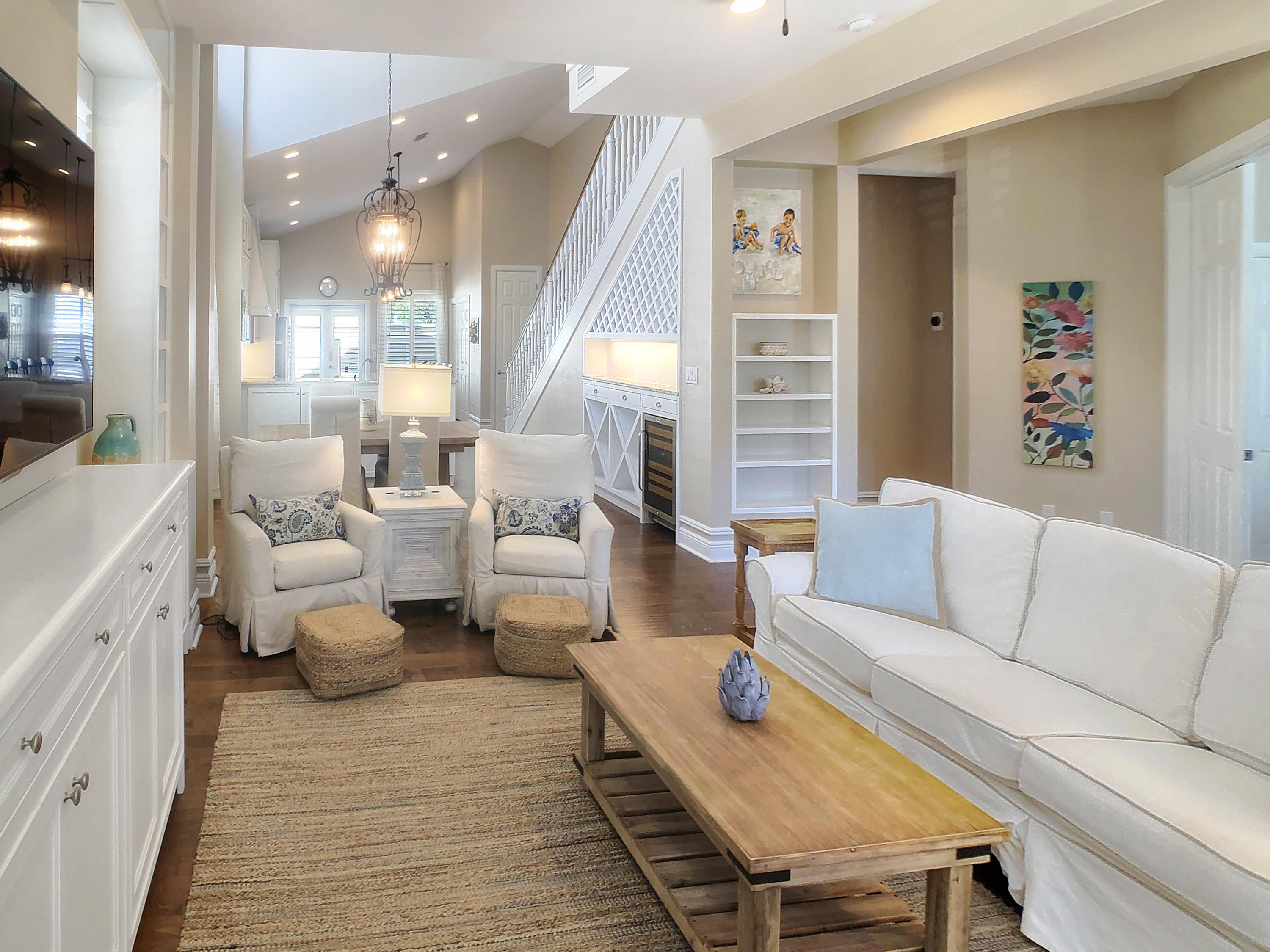 VILLAGE OF WHITE CLIFFS THE - Residential