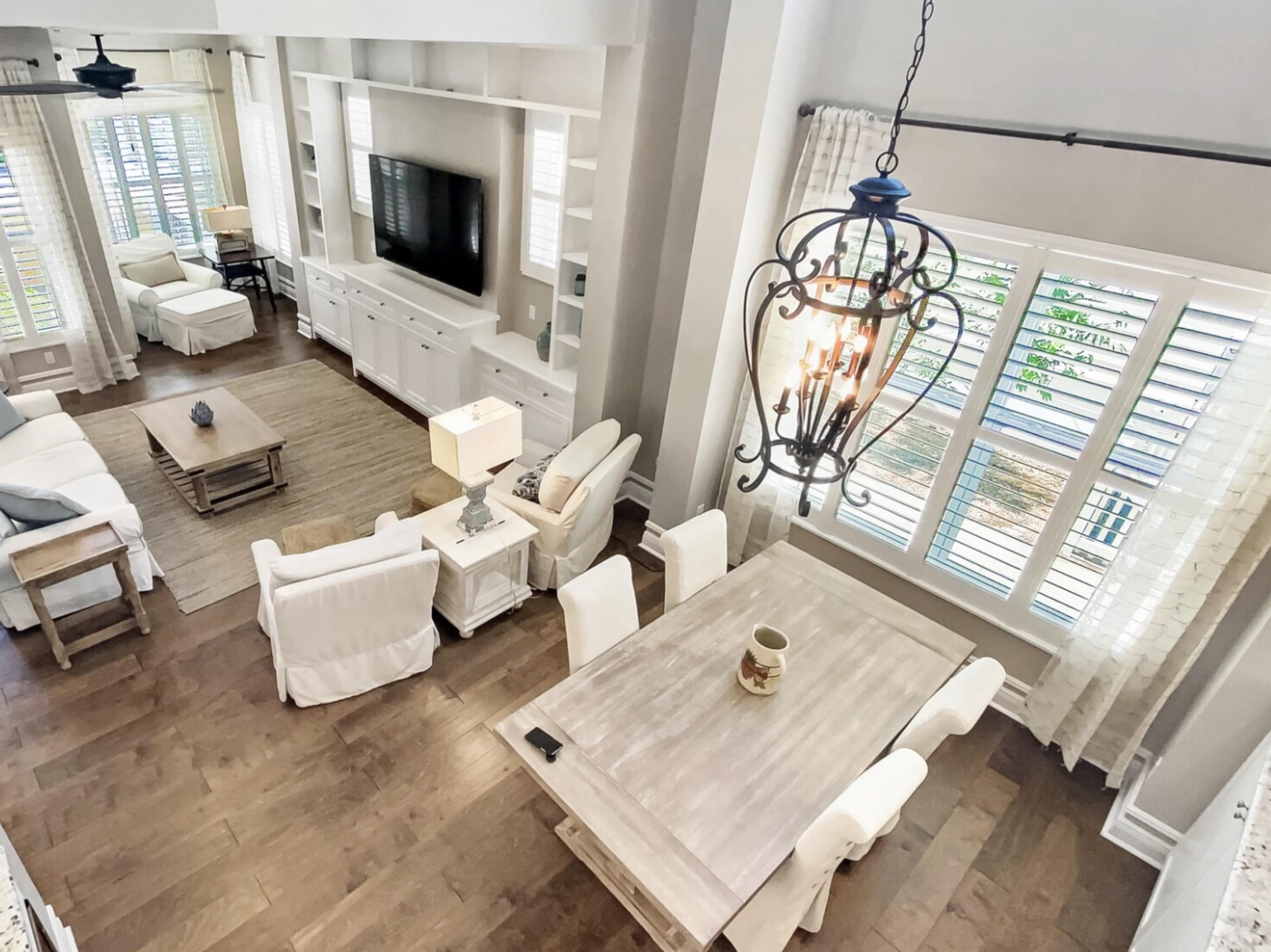VILLAGE OF WHITE CLIFFS THE - Residential
