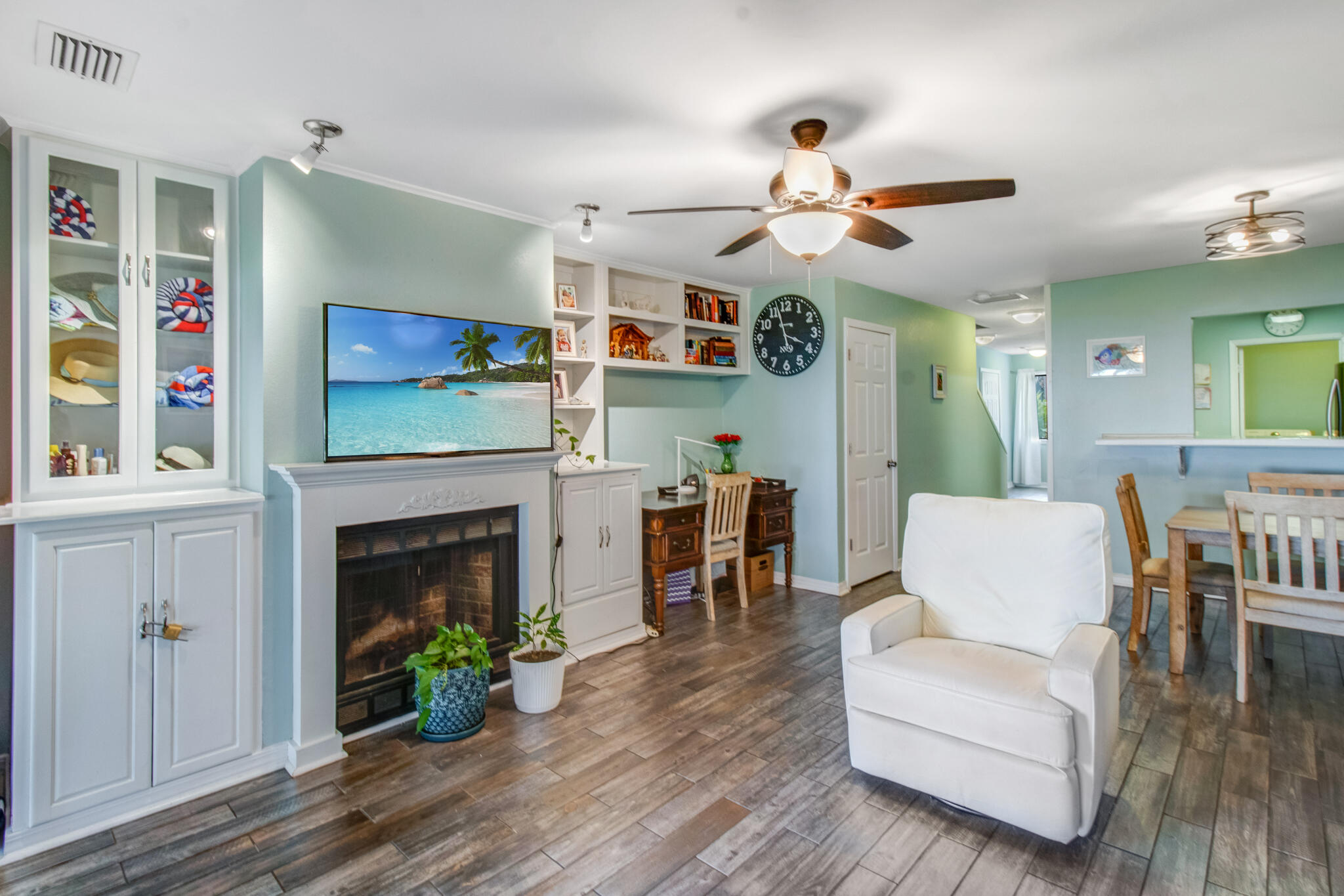 SAFE HARBOUR VILLAGE CONDO - Residential