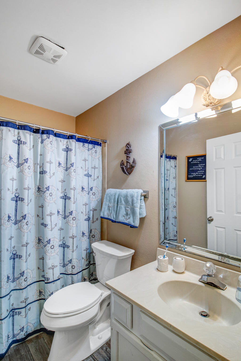 SAFE HARBOUR VILLAGE CONDO - Residential