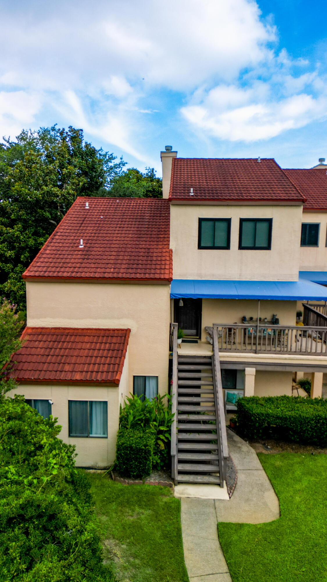 SAFE HARBOUR VILLAGE CONDO - Residential