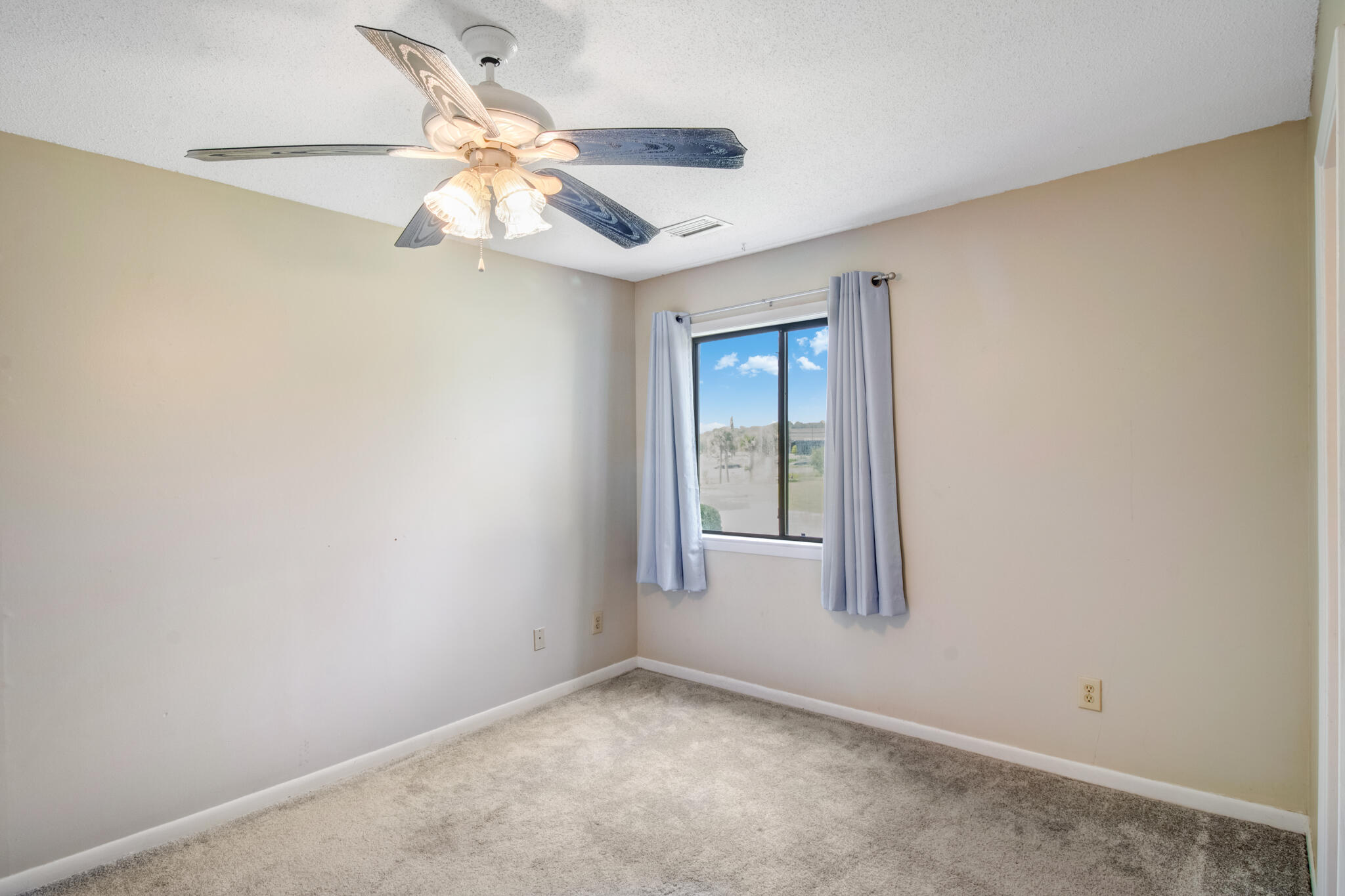 SAFE HARBOUR VILLAGE CONDO - Residential