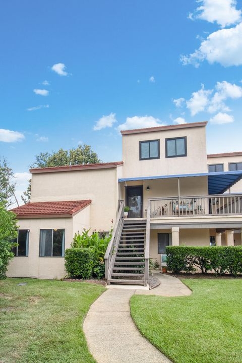 A home in Navarre