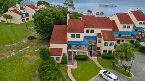 A home in Navarre