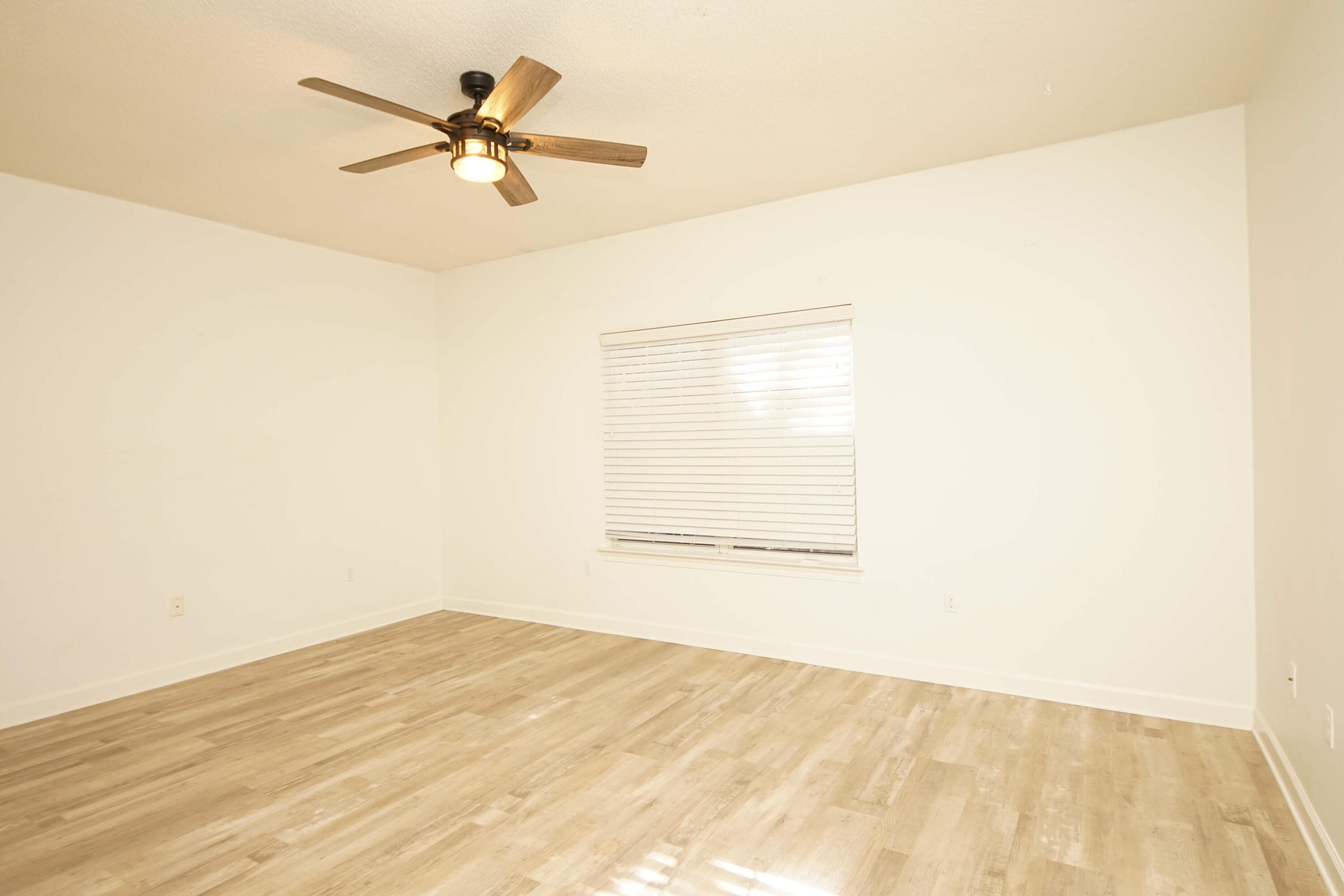 CROSSINGS AT BLUEWATER BAY - Residential