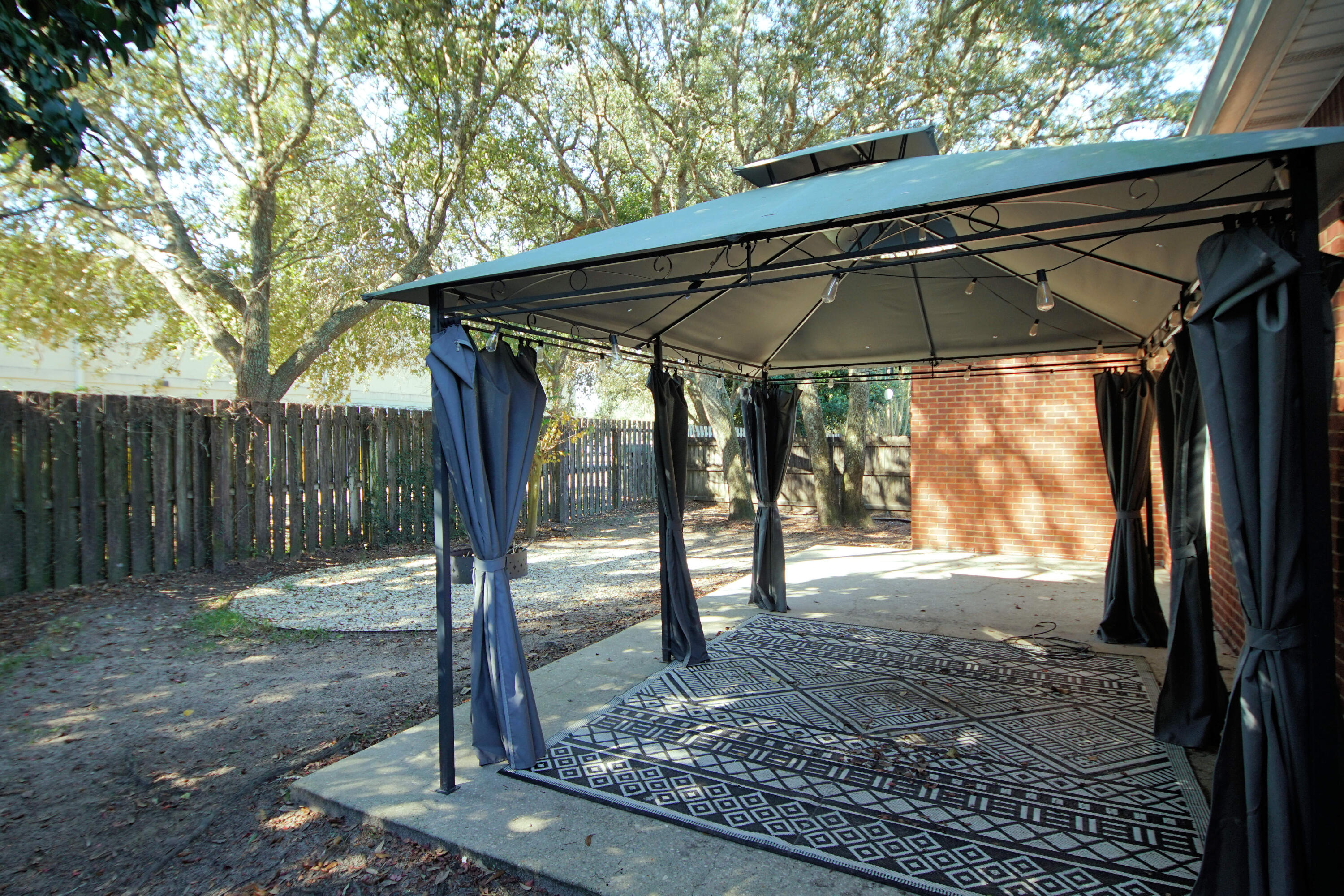 CROSSINGS AT BLUEWATER BAY - Residential