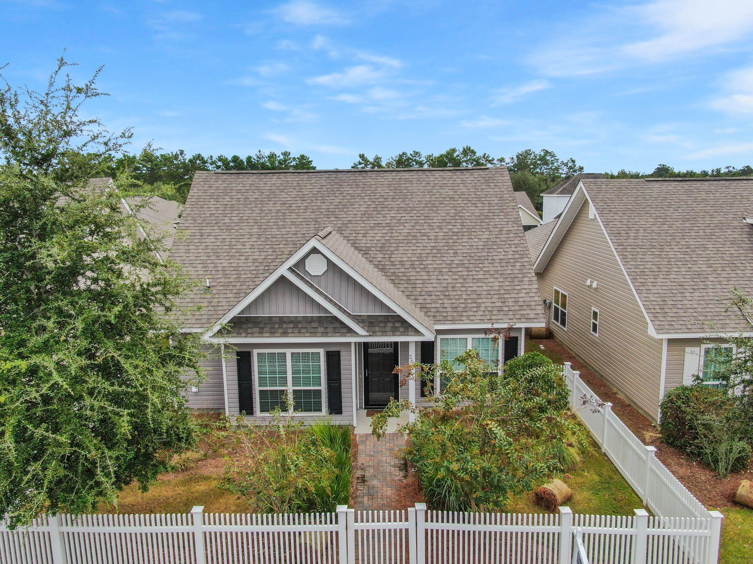 HAMMOCK BAY - Residential