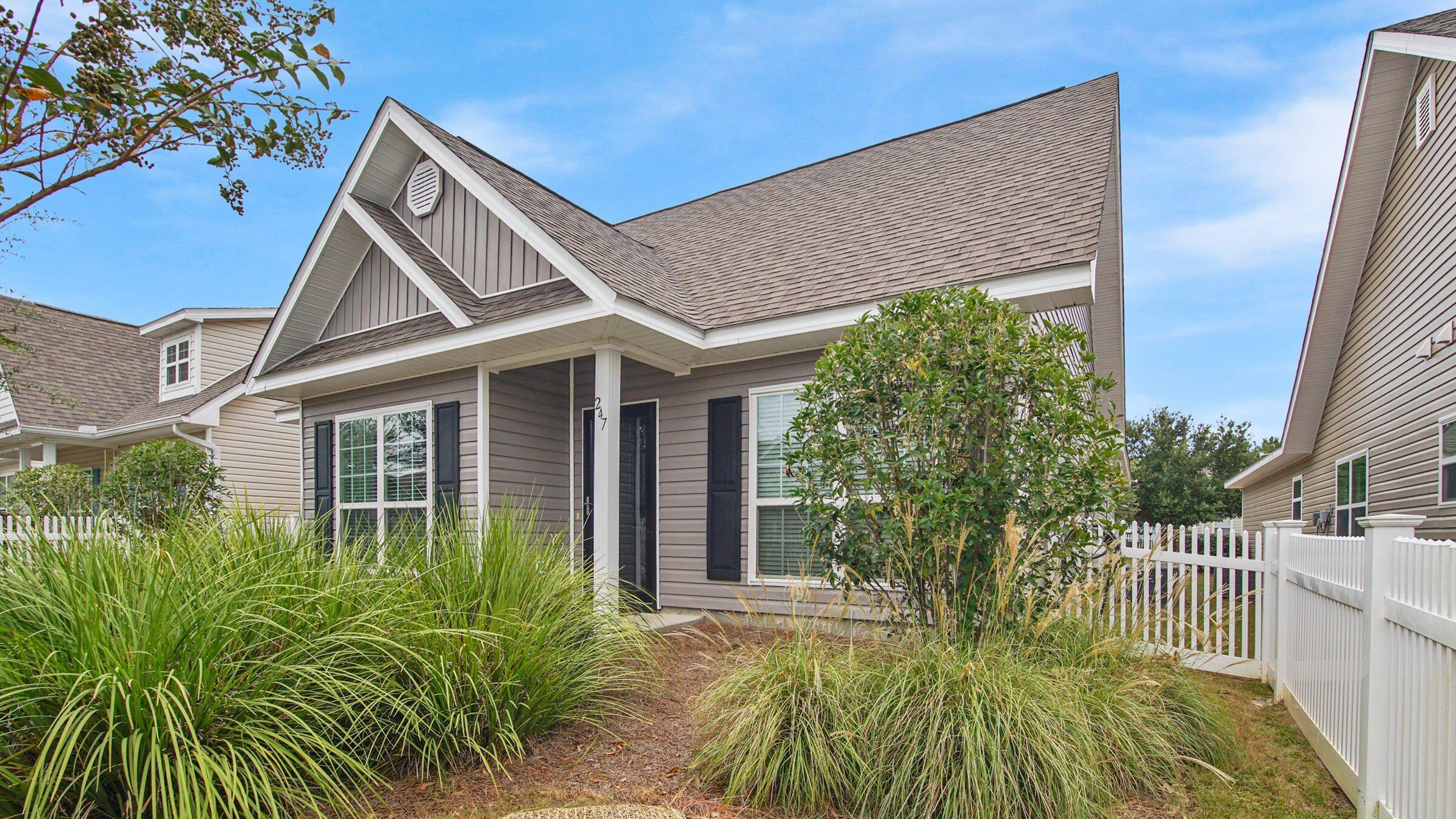 HAMMOCK BAY - Residential