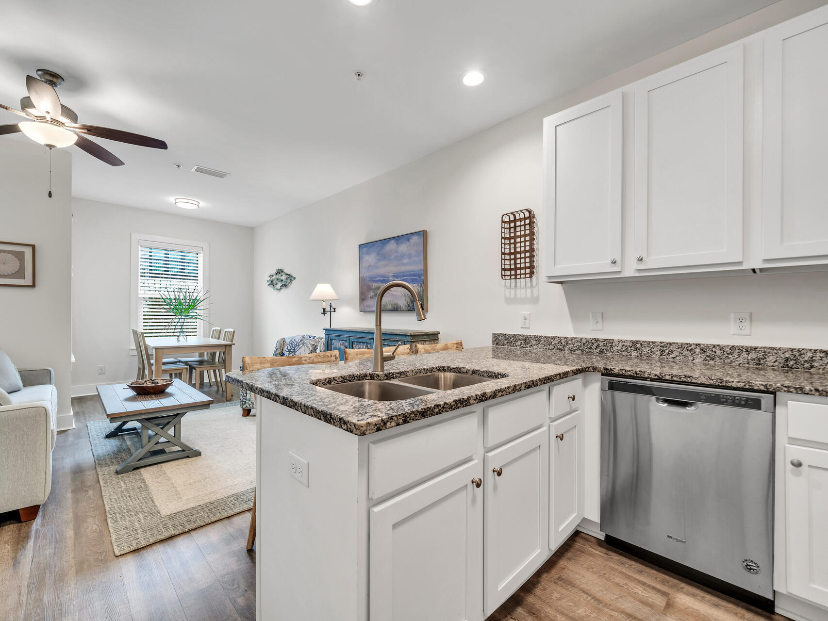HIDDEN LAKE CONDOMINIUM - Residential