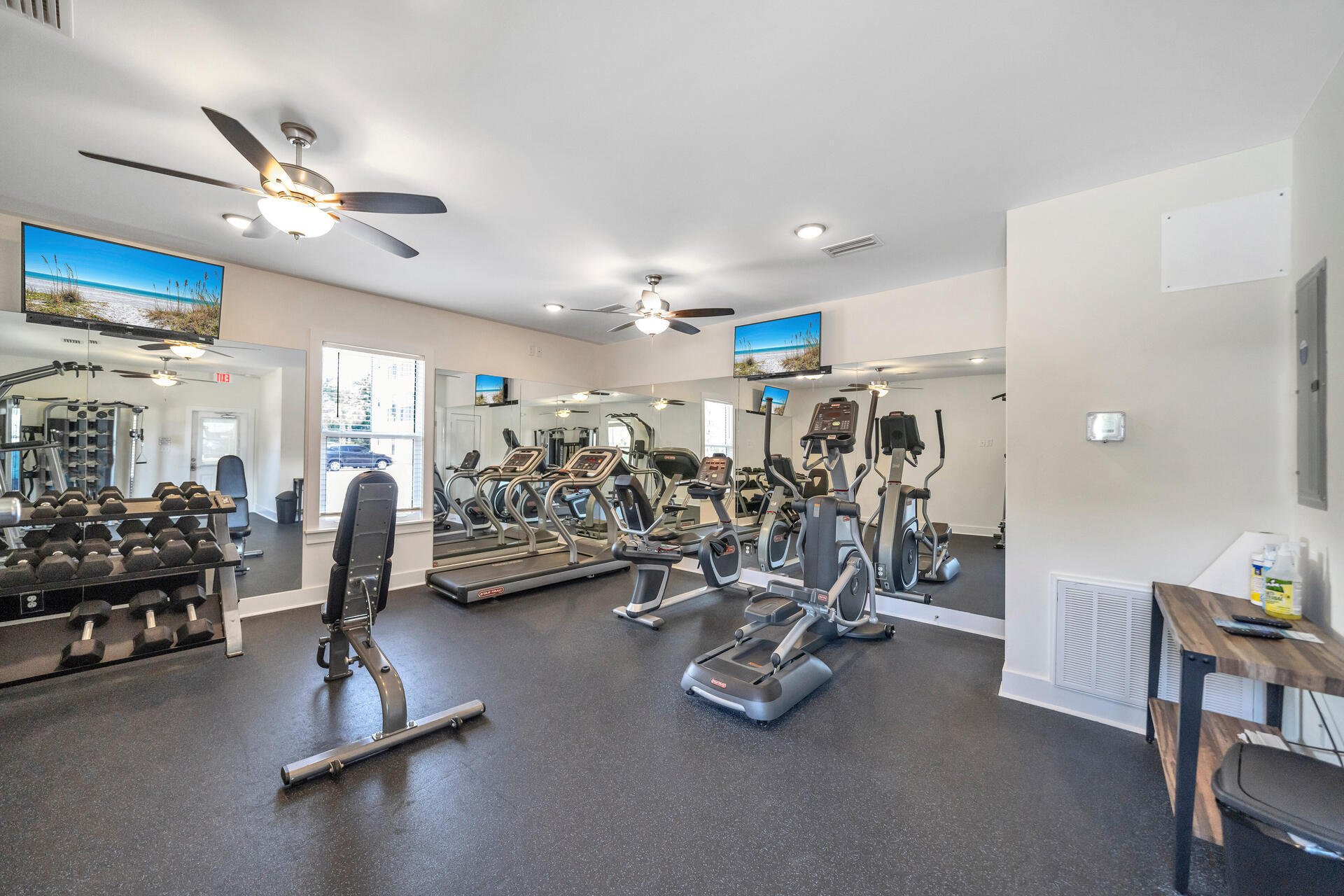 HIDDEN LAKE CONDOMINIUM - Residential