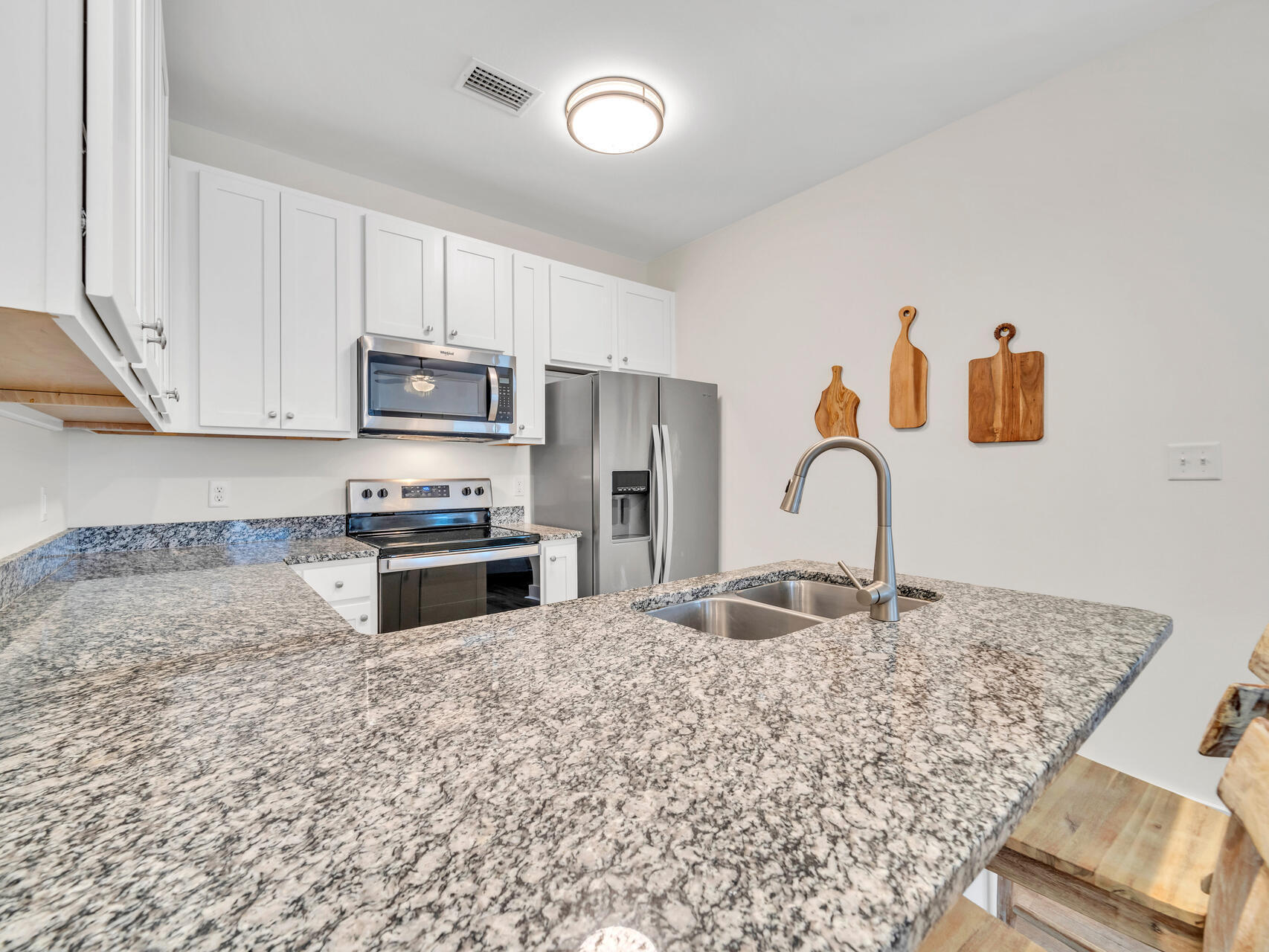 HIDDEN LAKE CONDOMINIUM - Residential